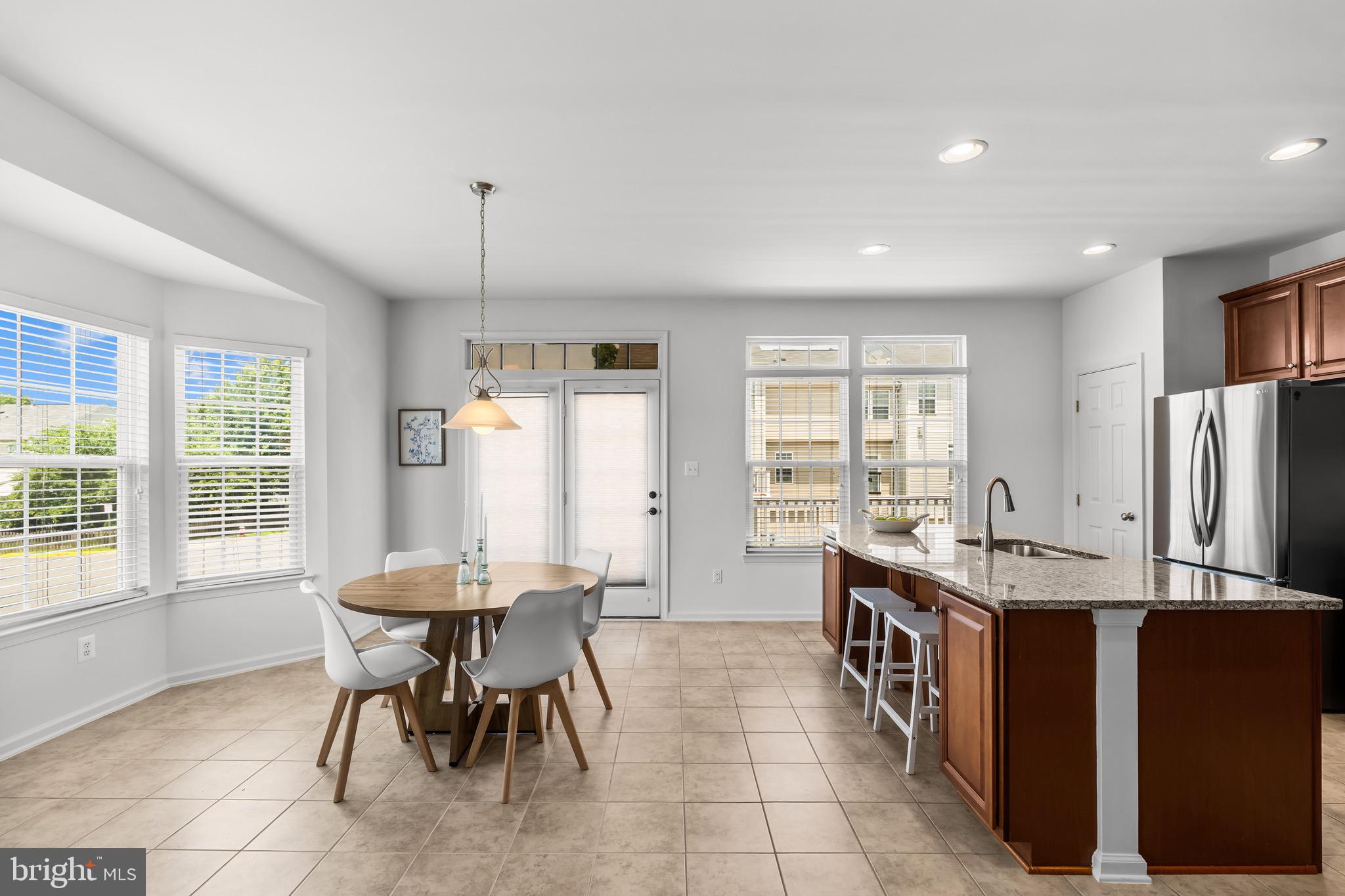 SOUTH RIDING - Residential