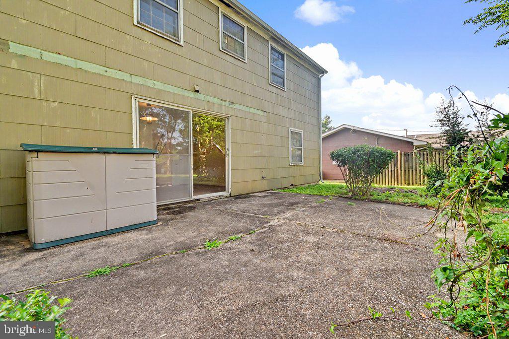 FOXHILL AT BELAIR - Residential