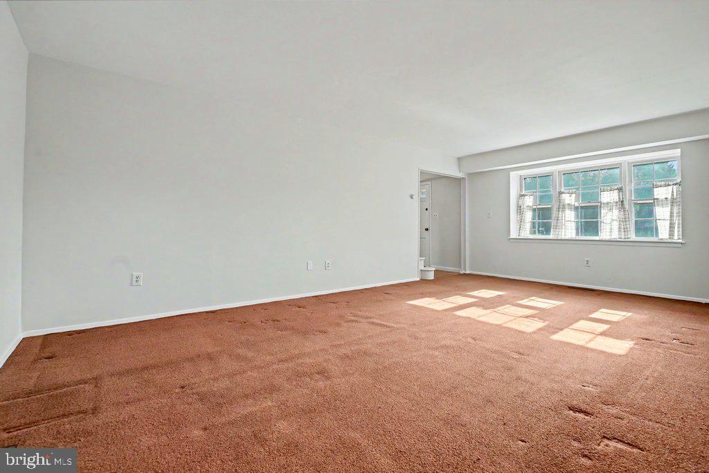 FOXHILL AT BELAIR - Residential