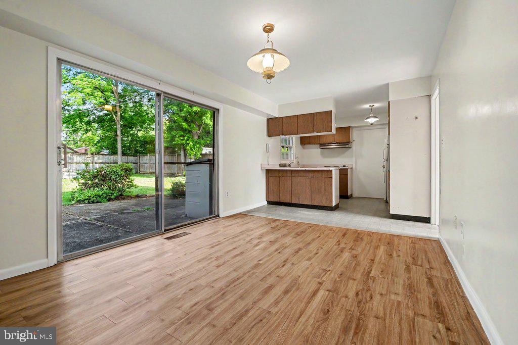 FOXHILL AT BELAIR - Residential