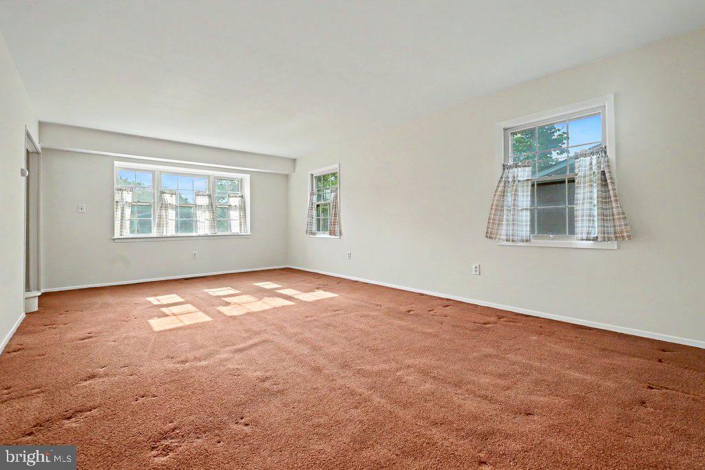 FOXHILL AT BELAIR - Residential