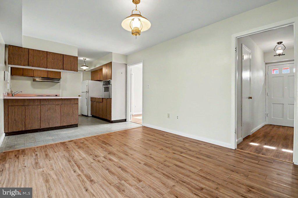 FOXHILL AT BELAIR - Residential