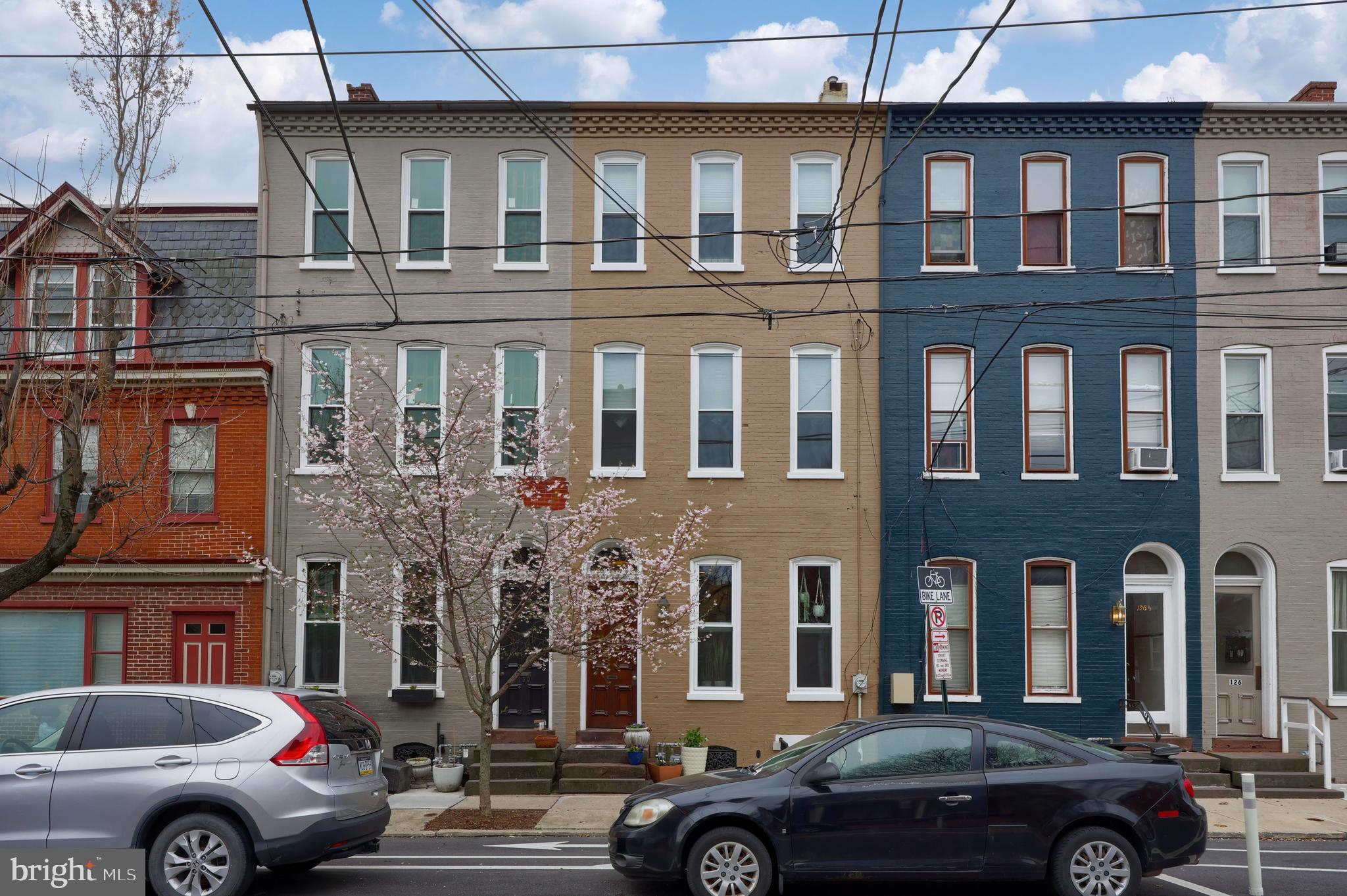 LANCASTER - Residential