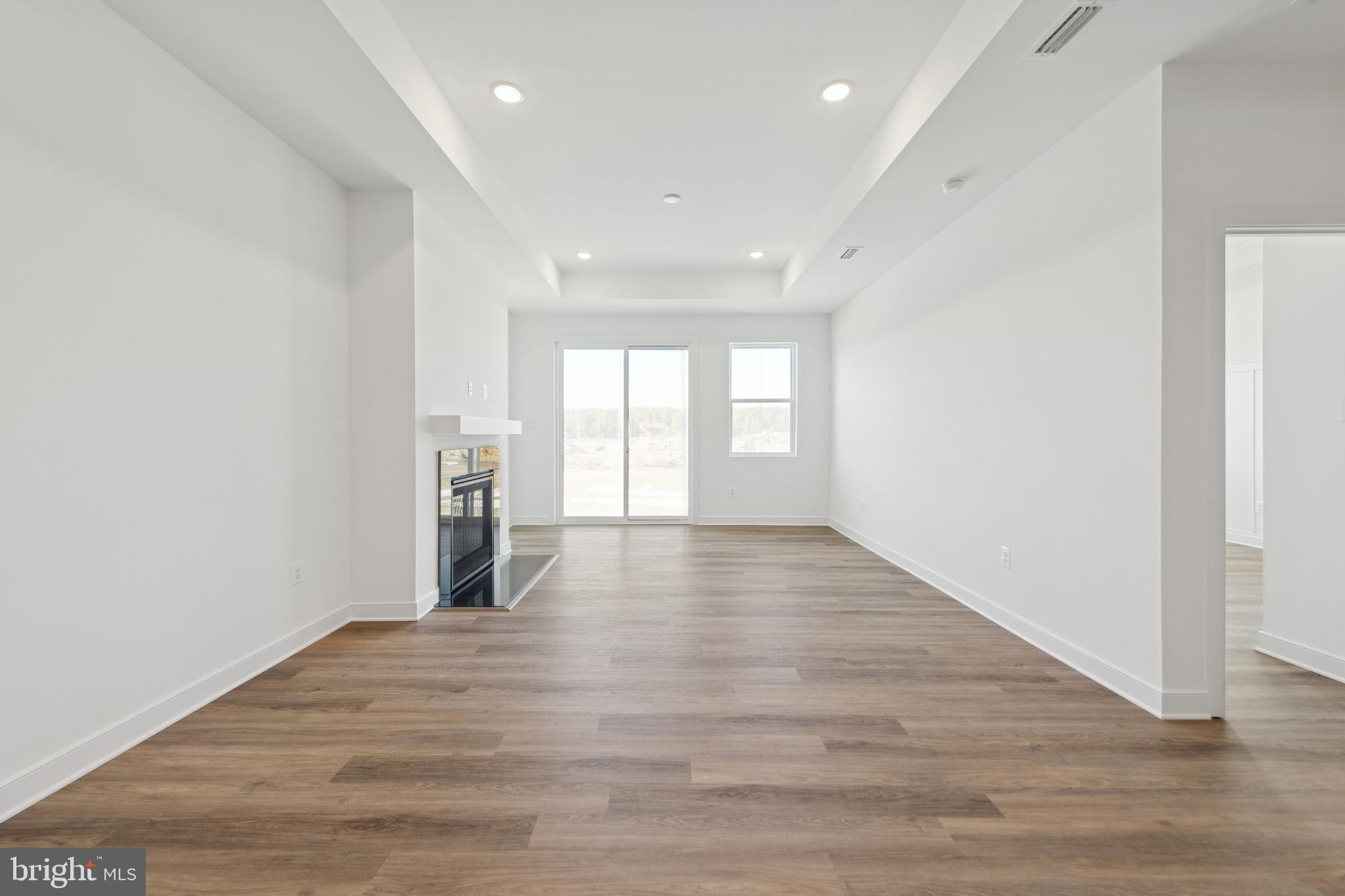 ADMIRAL'S LANDING - Residential