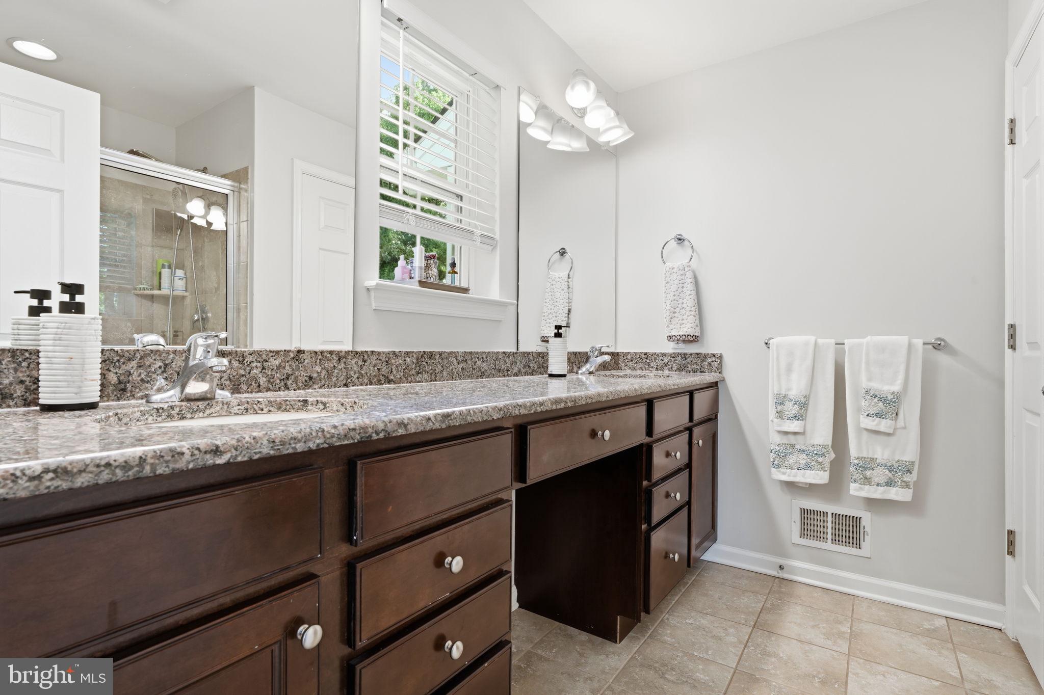 BIG OAK CROSSING - Residential