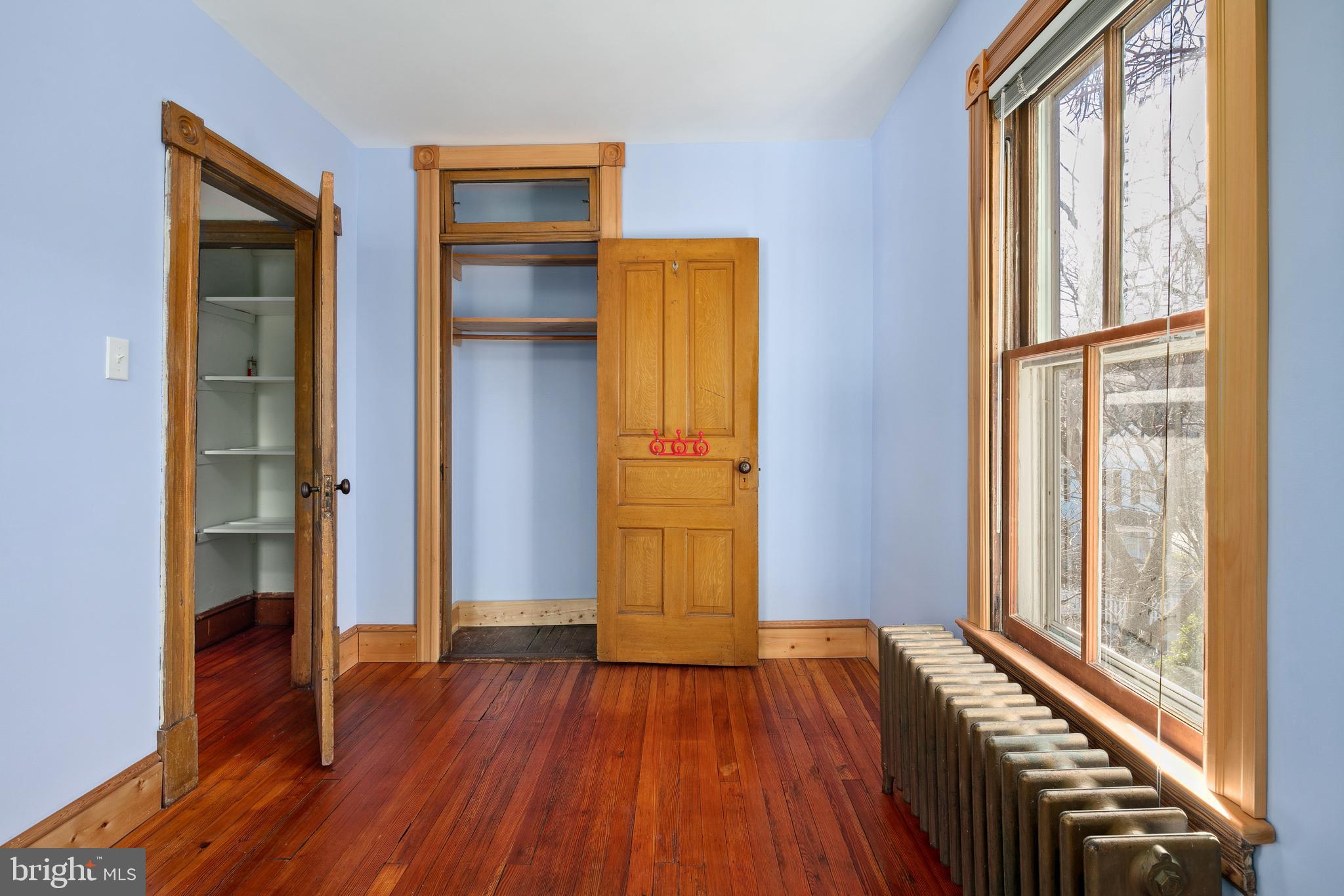 MAYWOOD - Residential