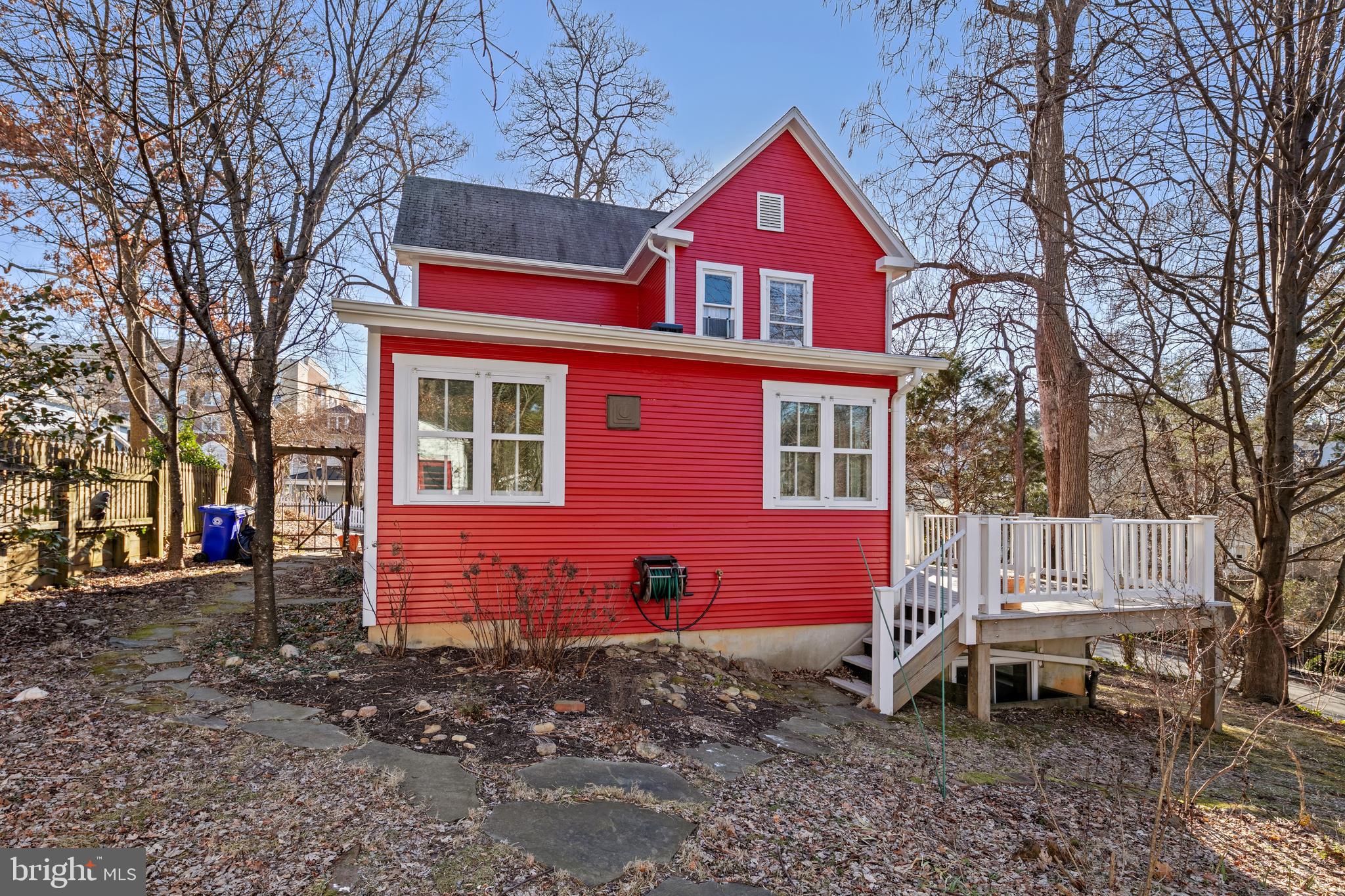 MAYWOOD - Residential