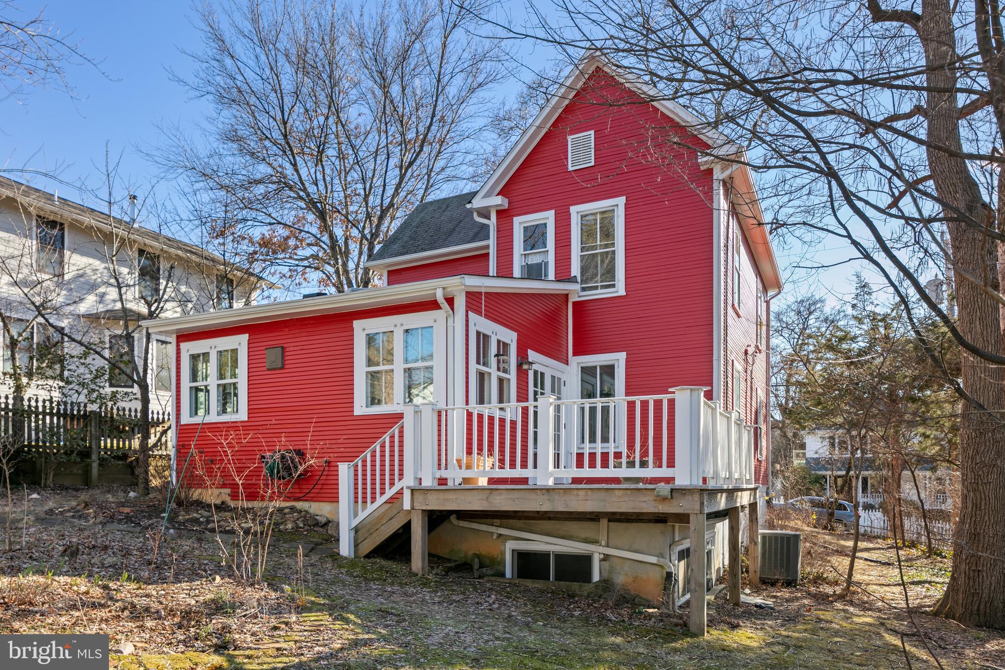 MAYWOOD - Residential