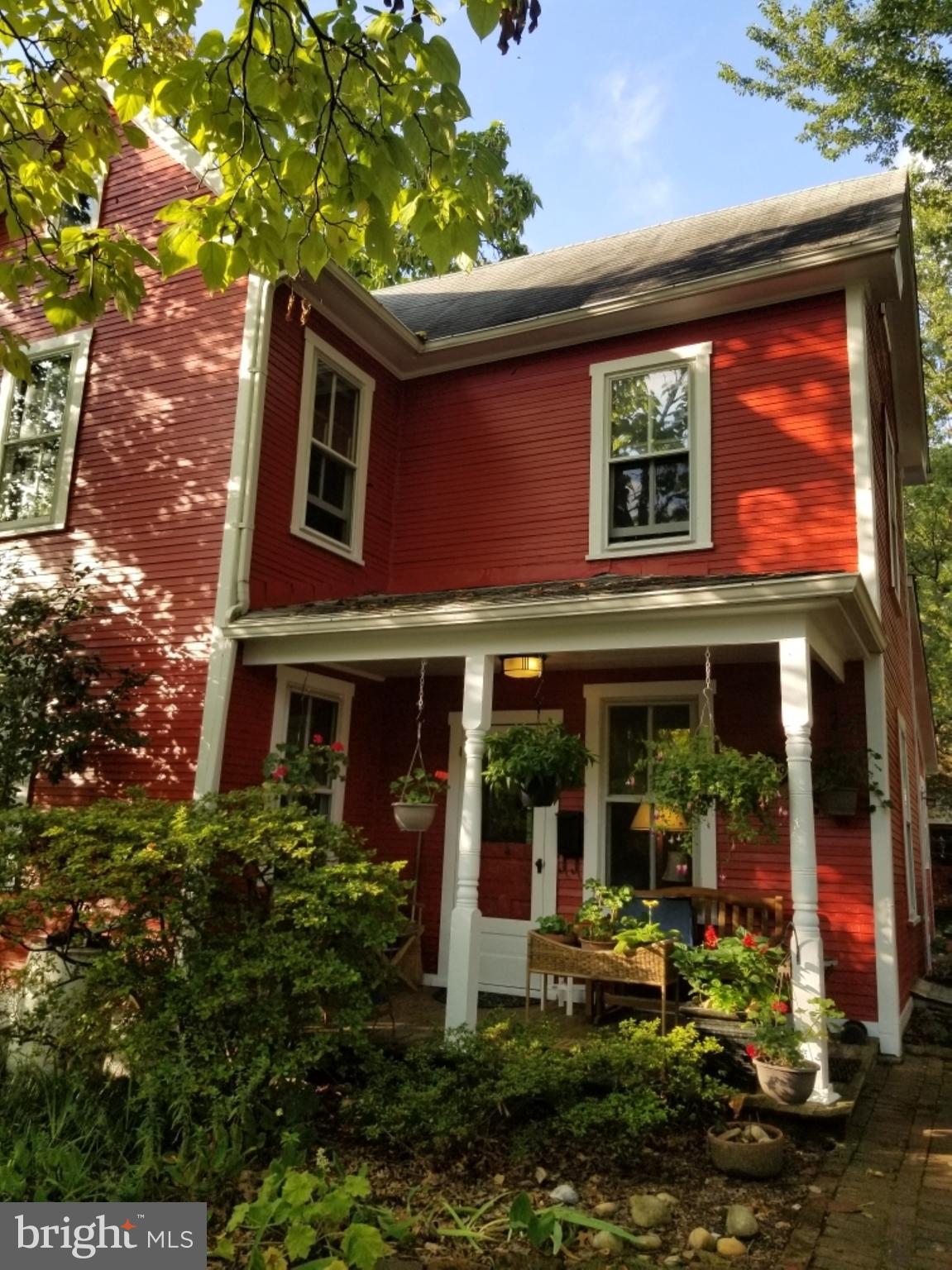 MAYWOOD - Residential