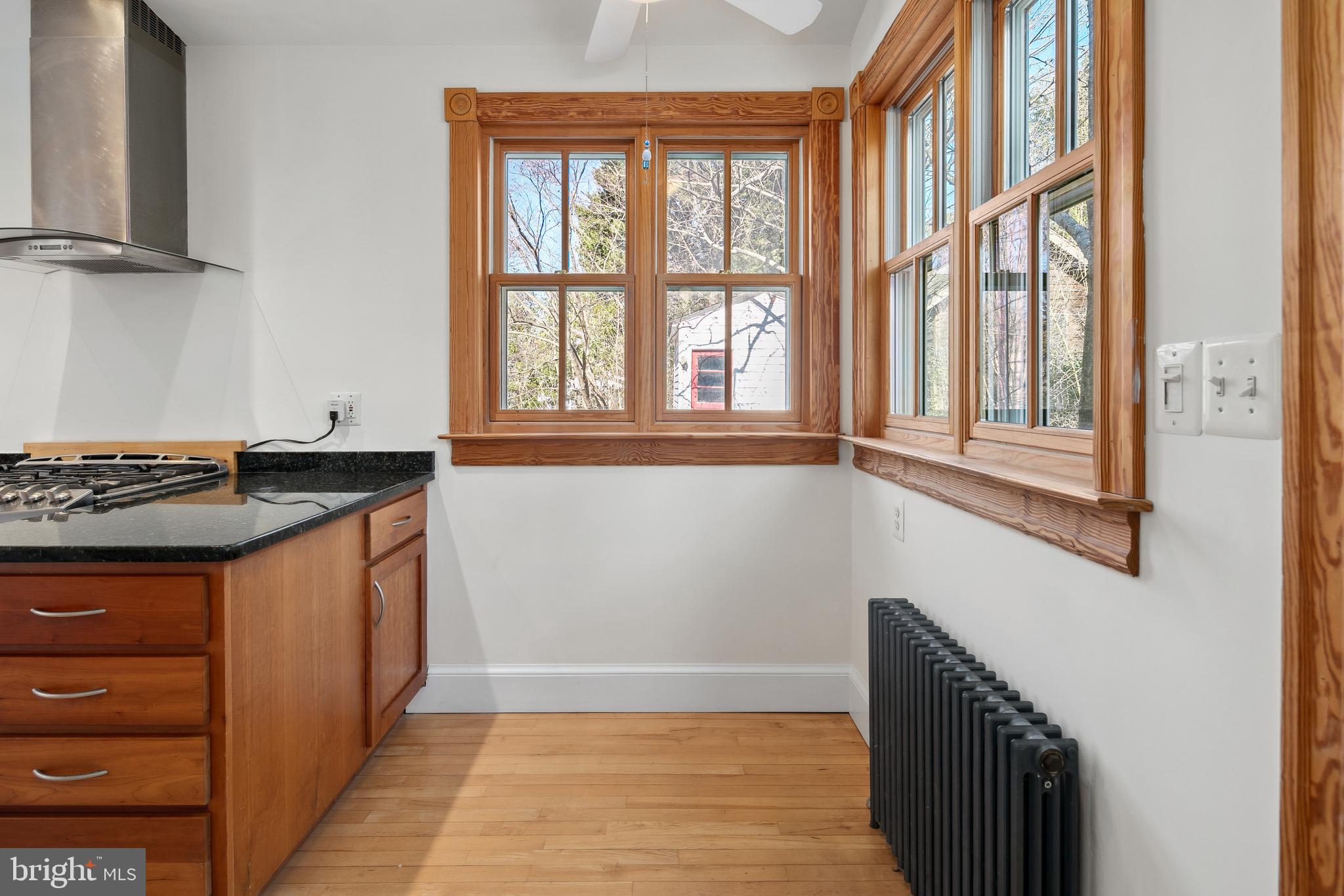 MAYWOOD - Residential
