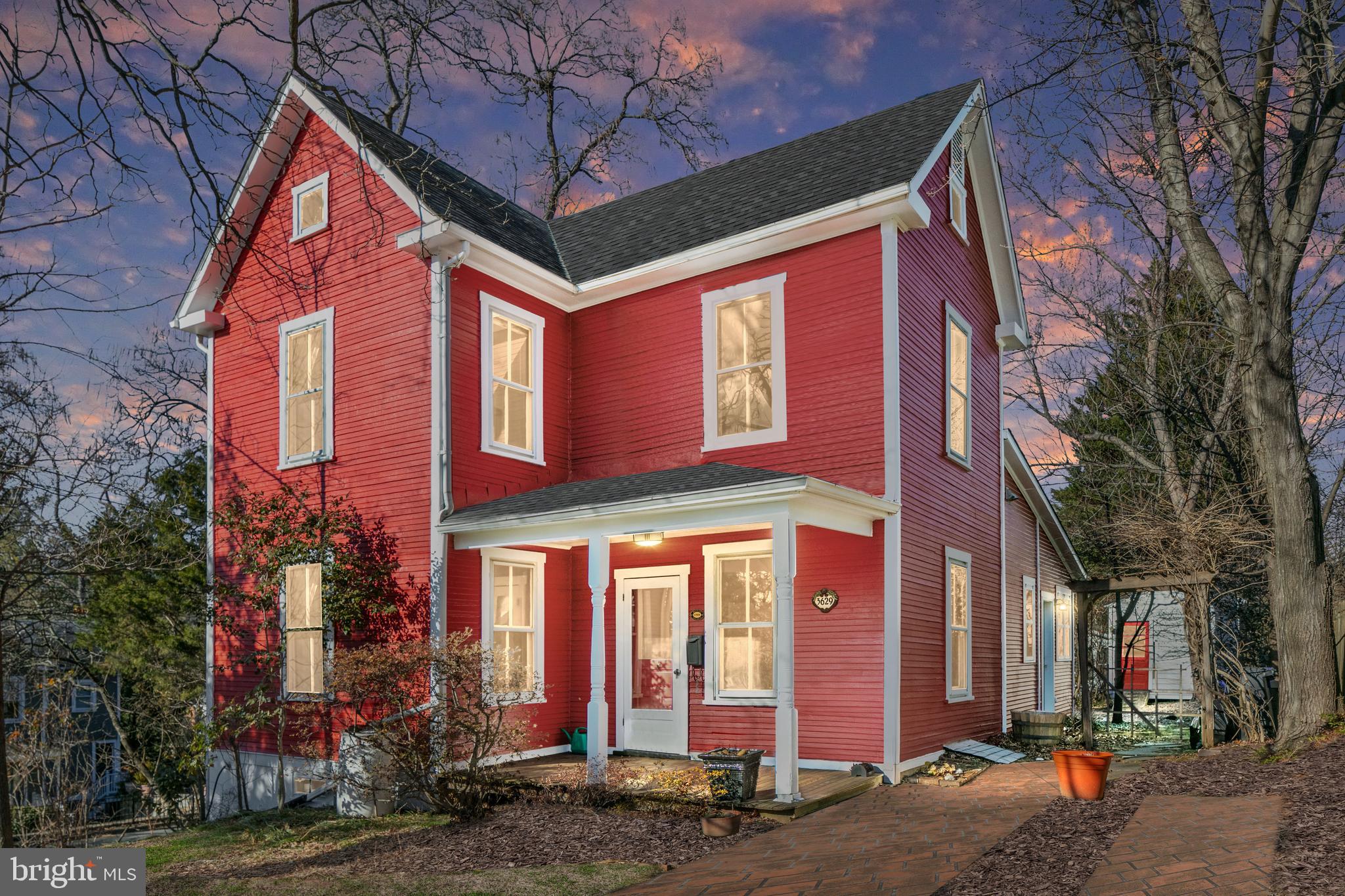 MAYWOOD - Residential