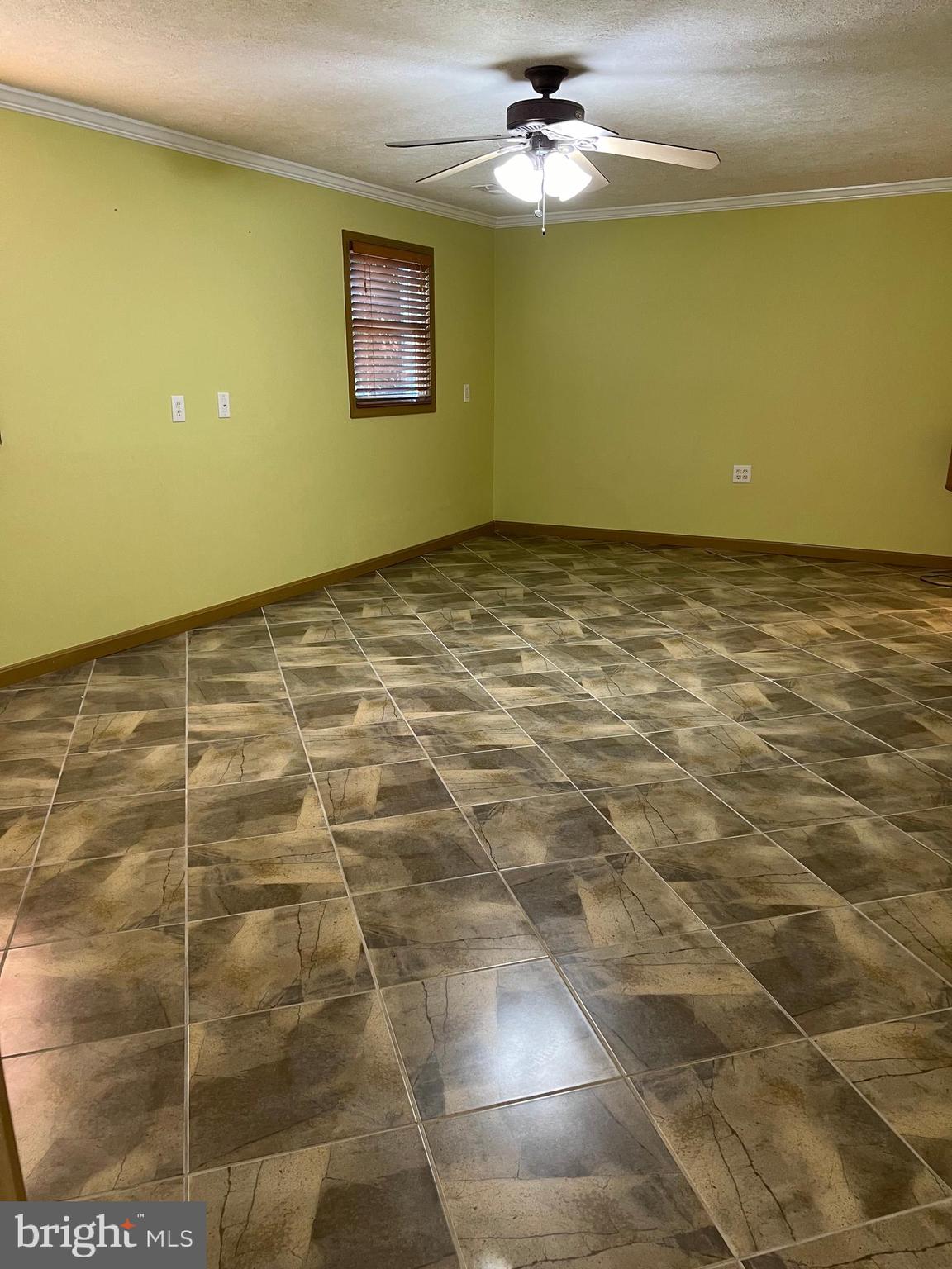 YORKSHIRE ACRES - Residential Lease