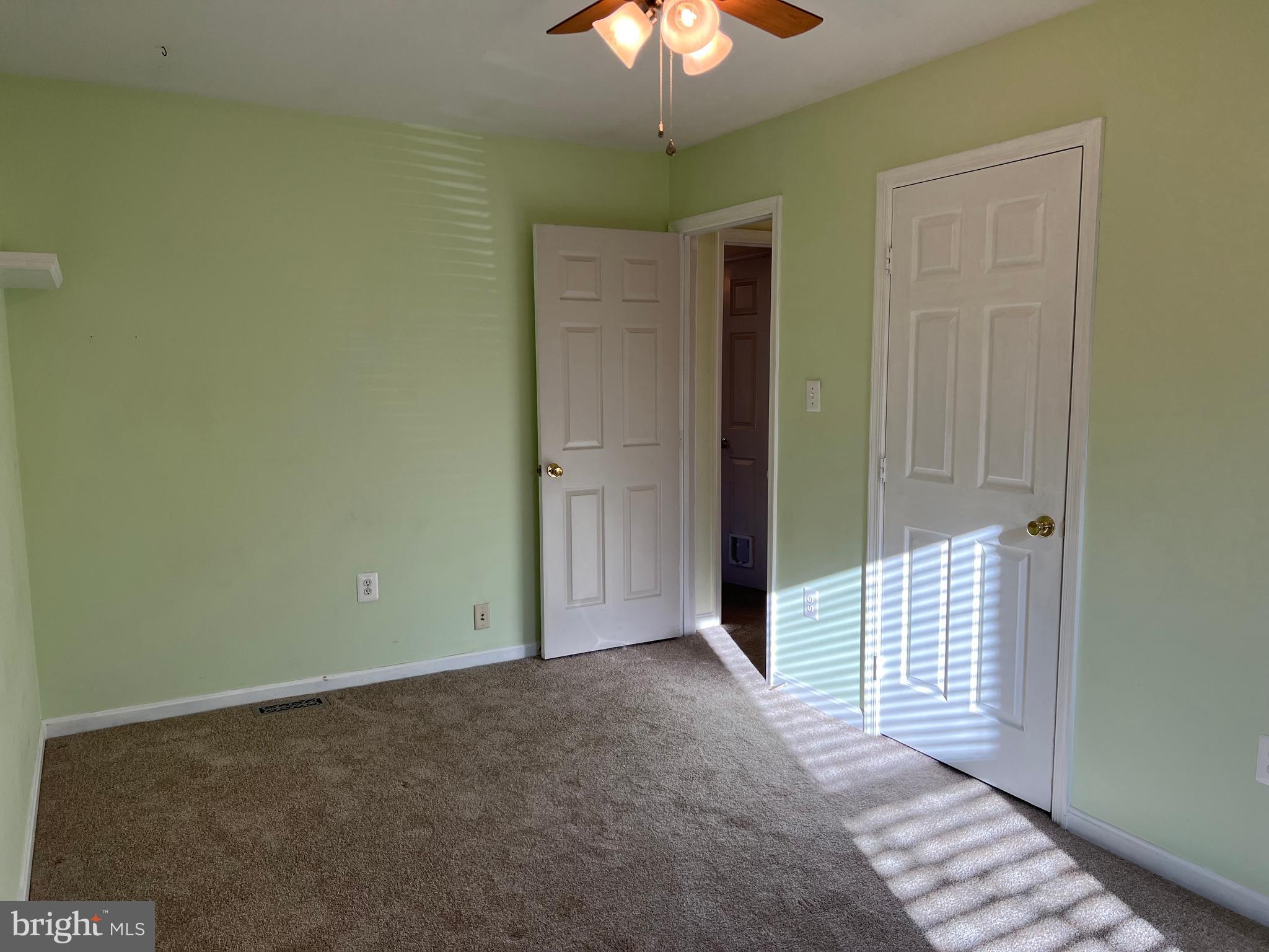 YORKSHIRE ACRES - Residential Lease