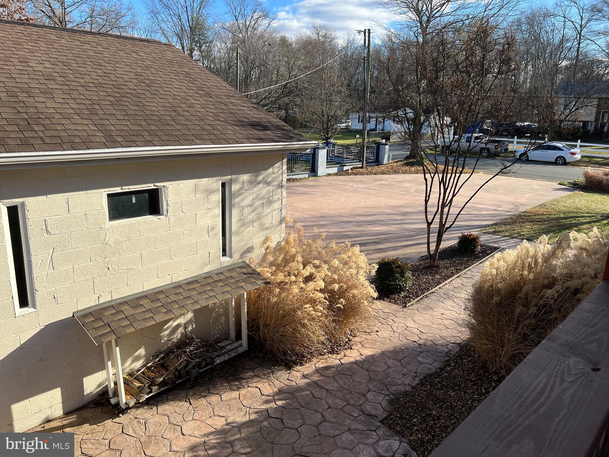 YORKSHIRE ACRES - Residential Lease