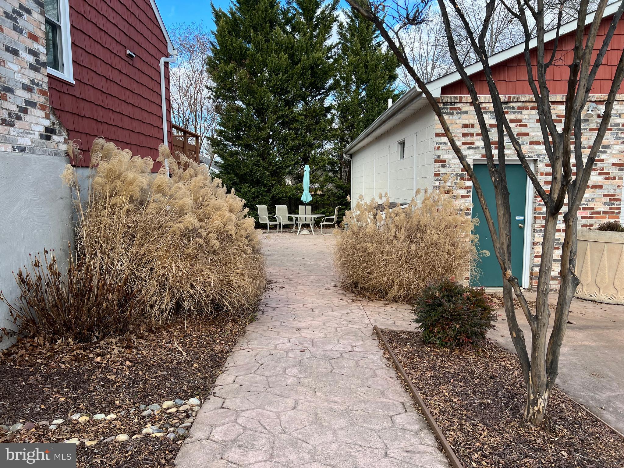 YORKSHIRE ACRES - Residential Lease