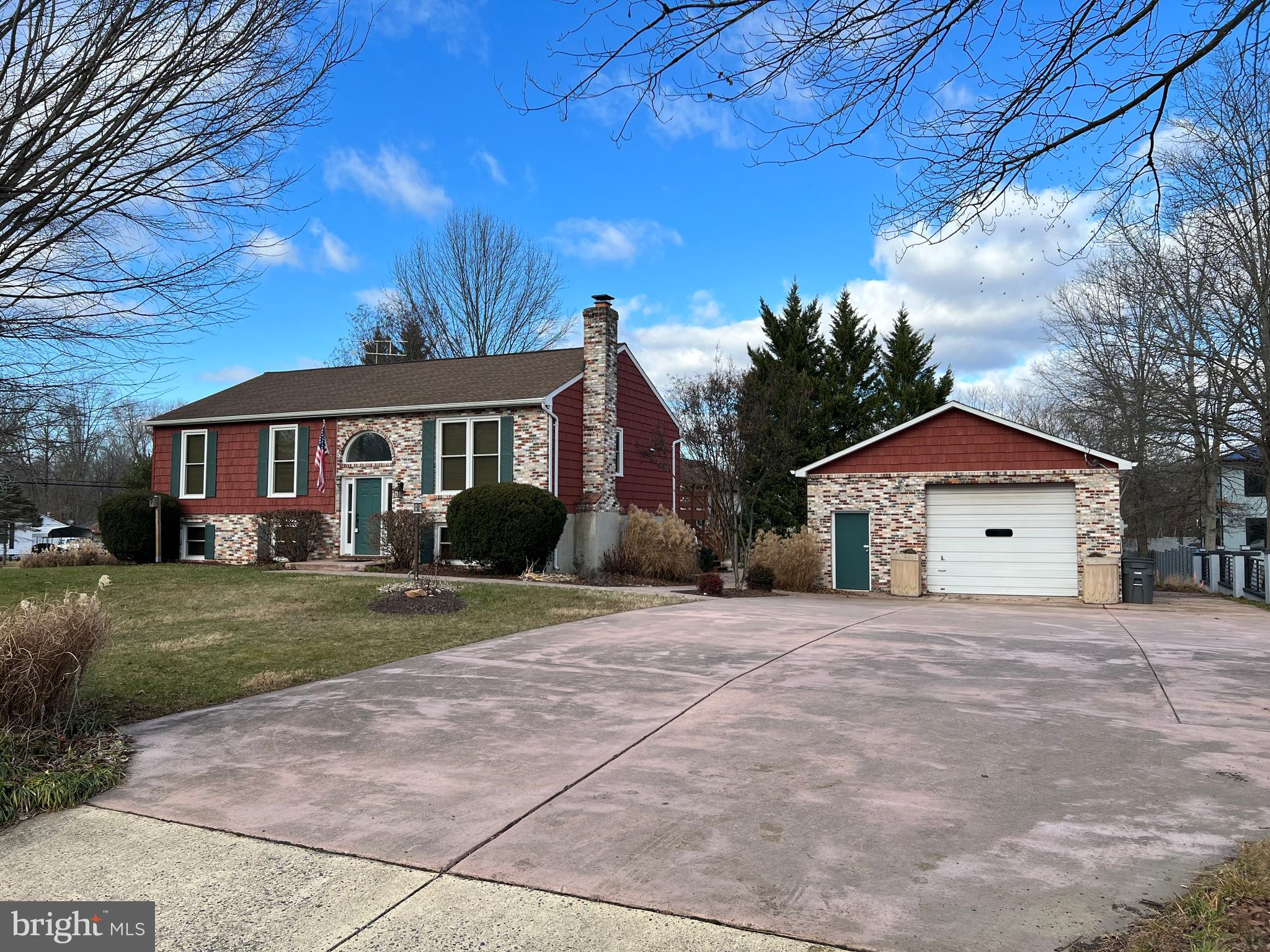 YORKSHIRE ACRES - Residential Lease