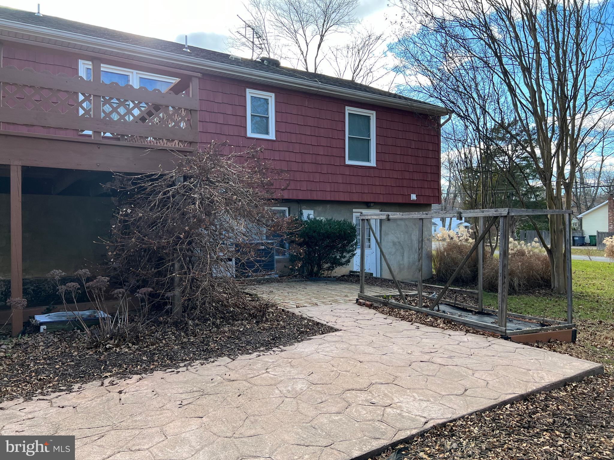 YORKSHIRE ACRES - Residential Lease