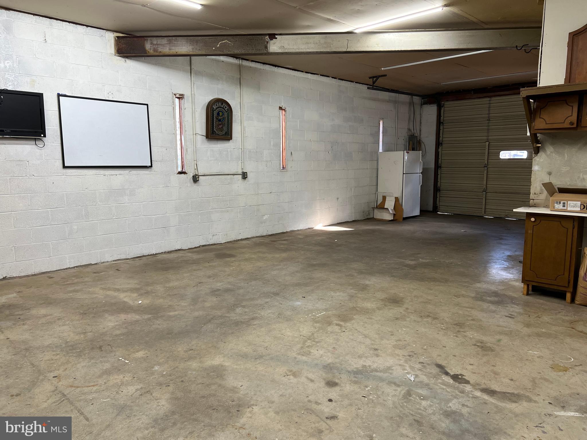 YORKSHIRE ACRES - Residential Lease