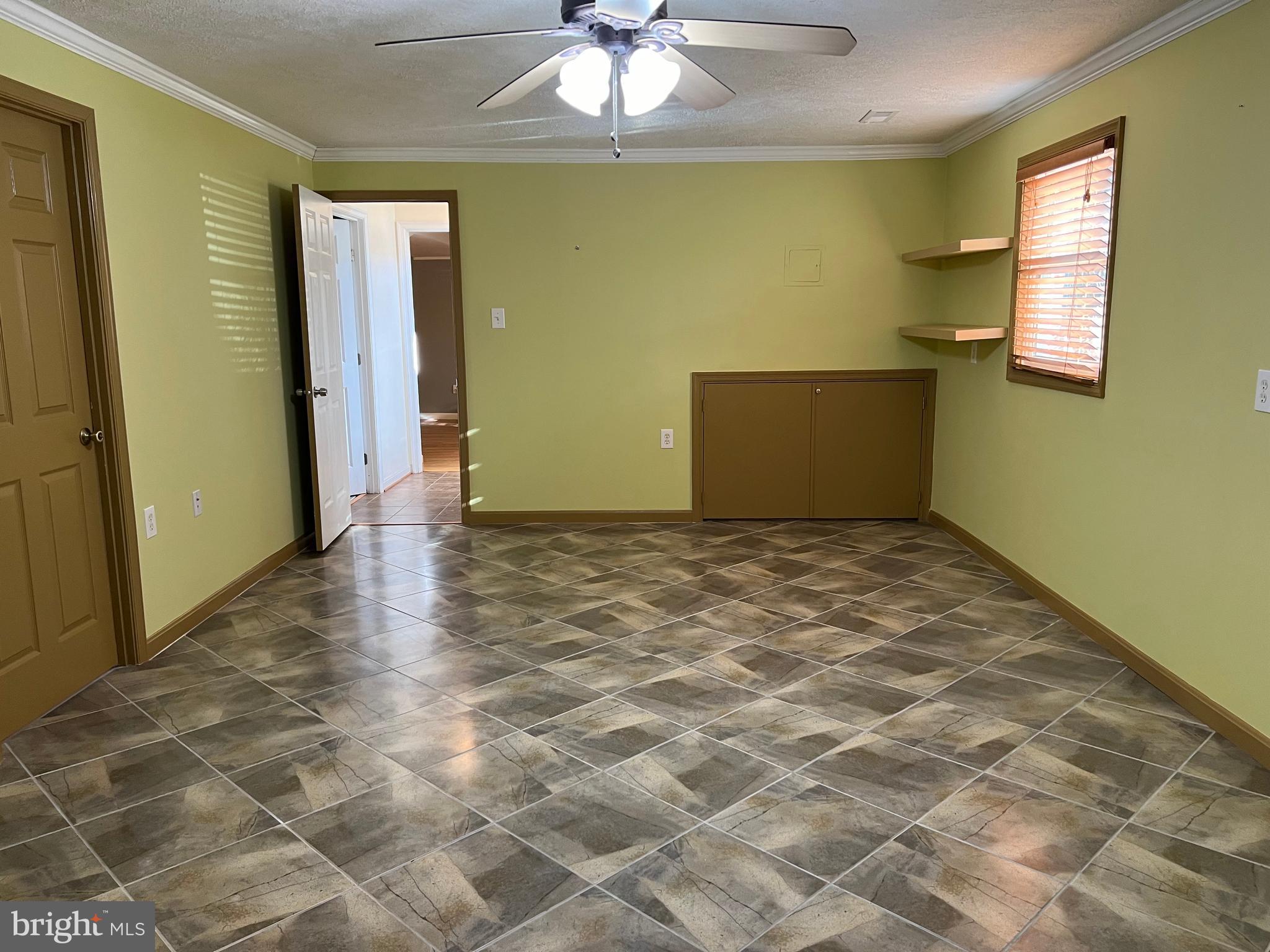 YORKSHIRE ACRES - Residential Lease