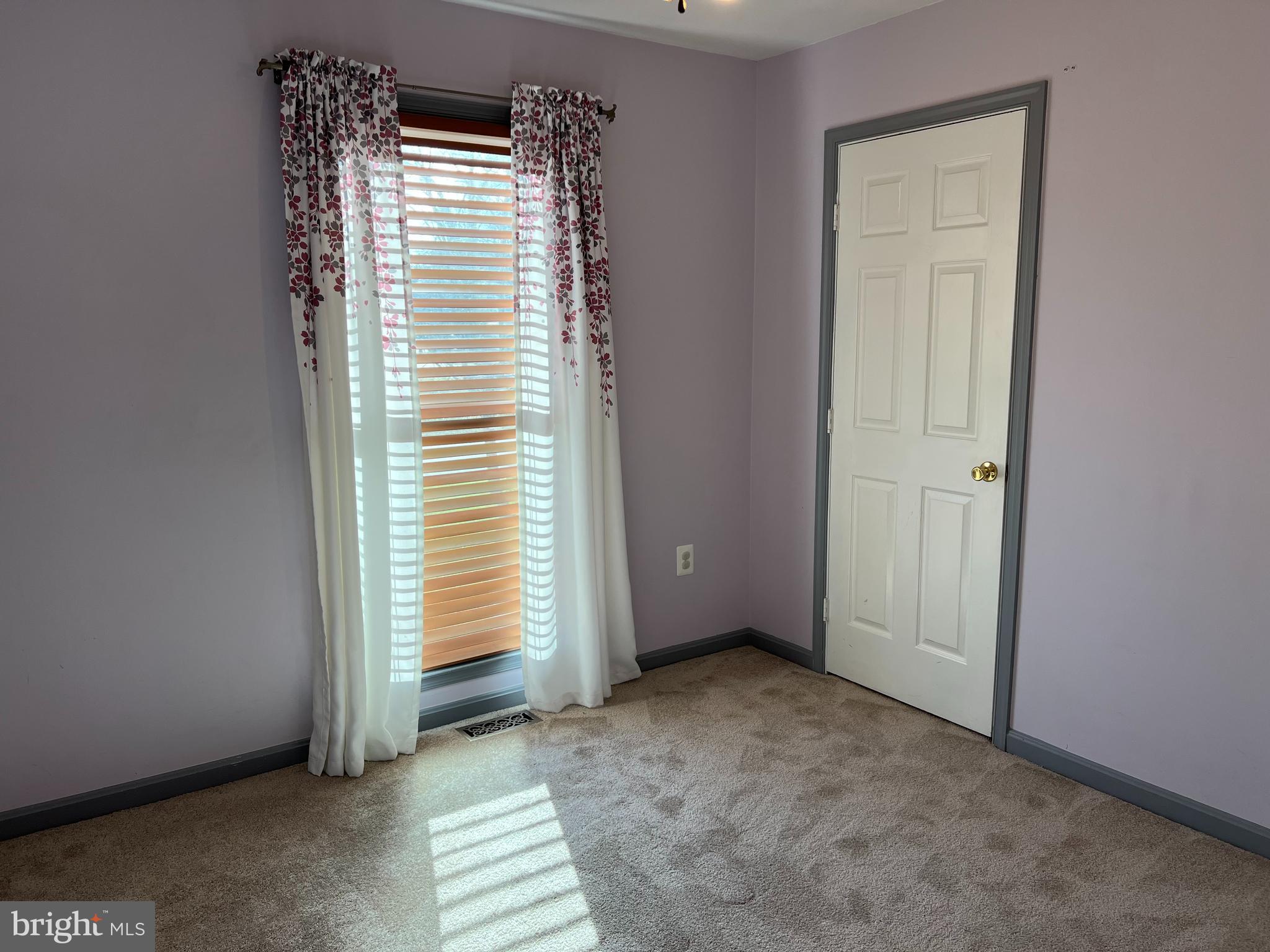 YORKSHIRE ACRES - Residential Lease