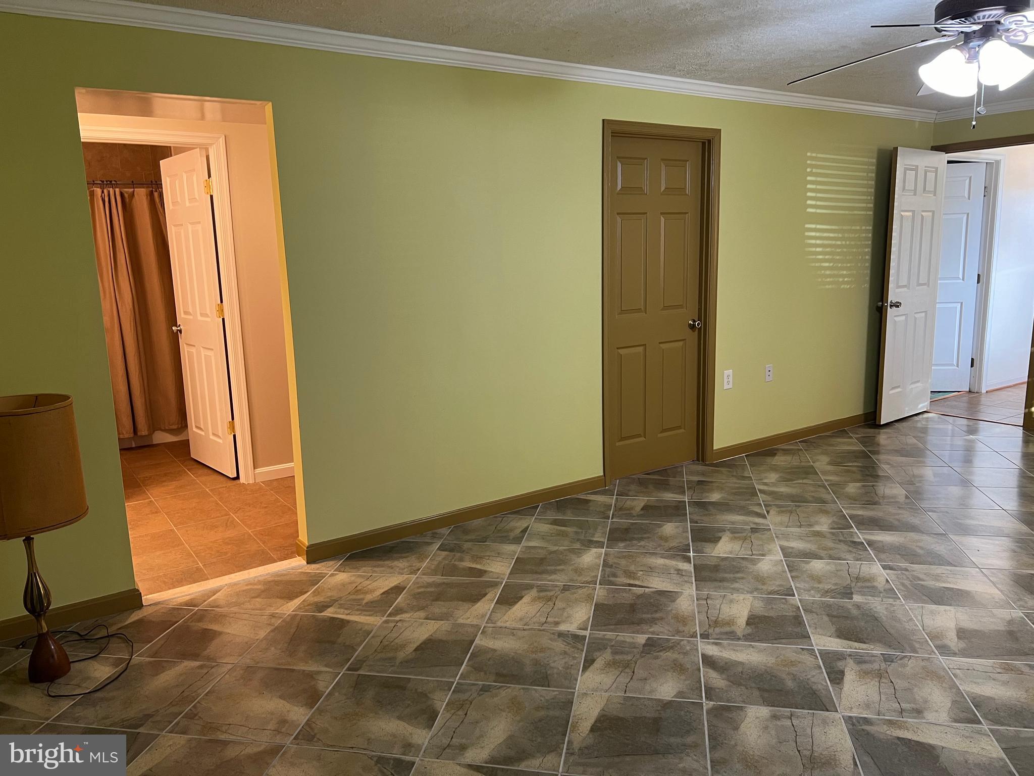 YORKSHIRE ACRES - Residential Lease
