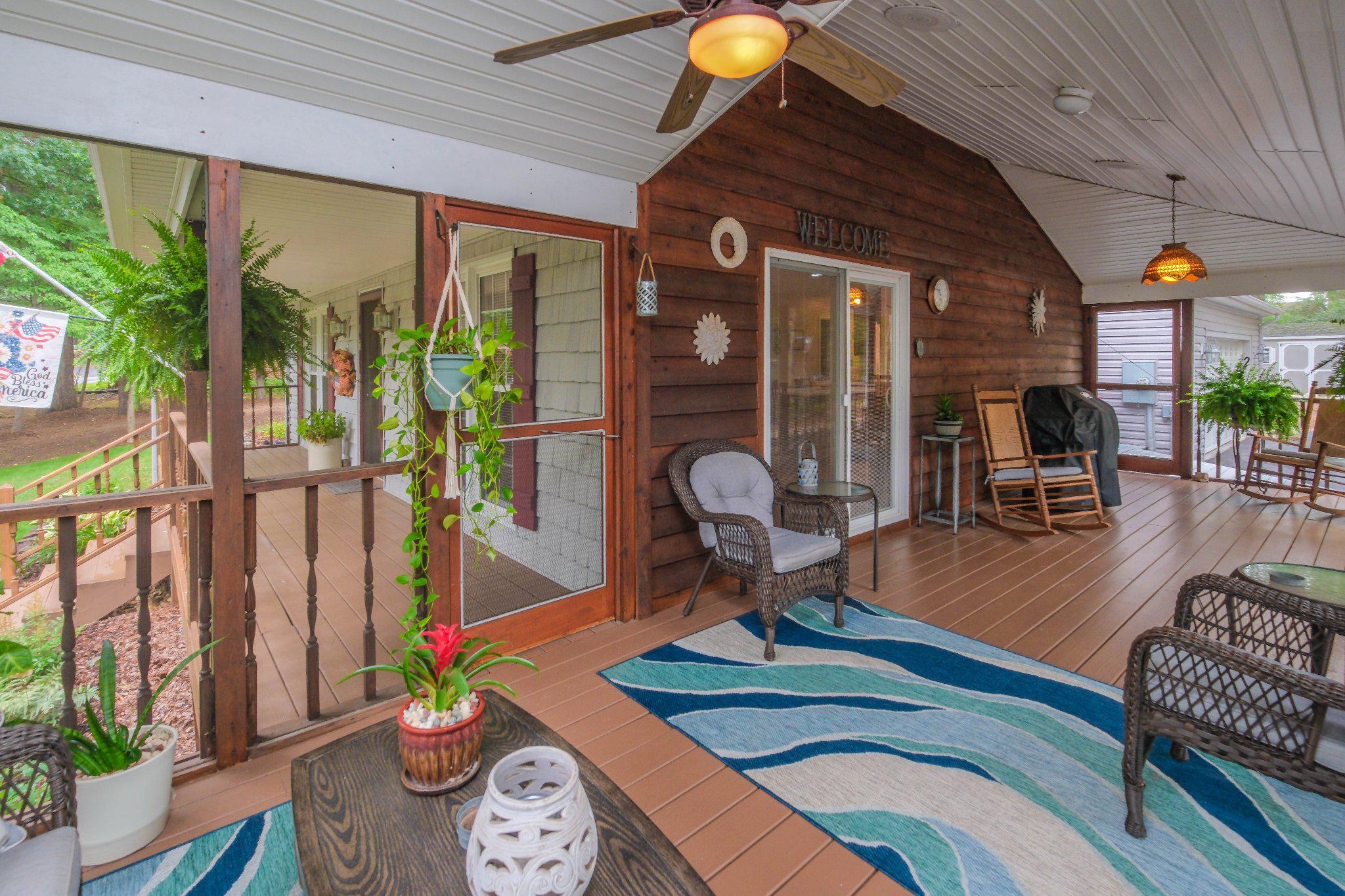 LAKE HOLIDAY ESTATES - Residential