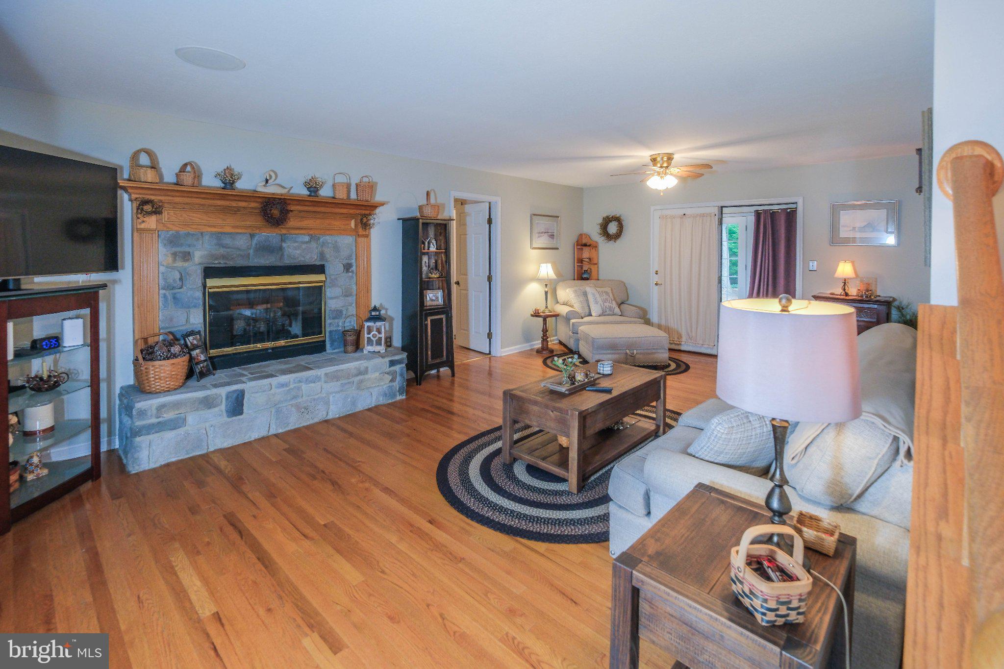 LAKE HOLIDAY ESTATES - Residential