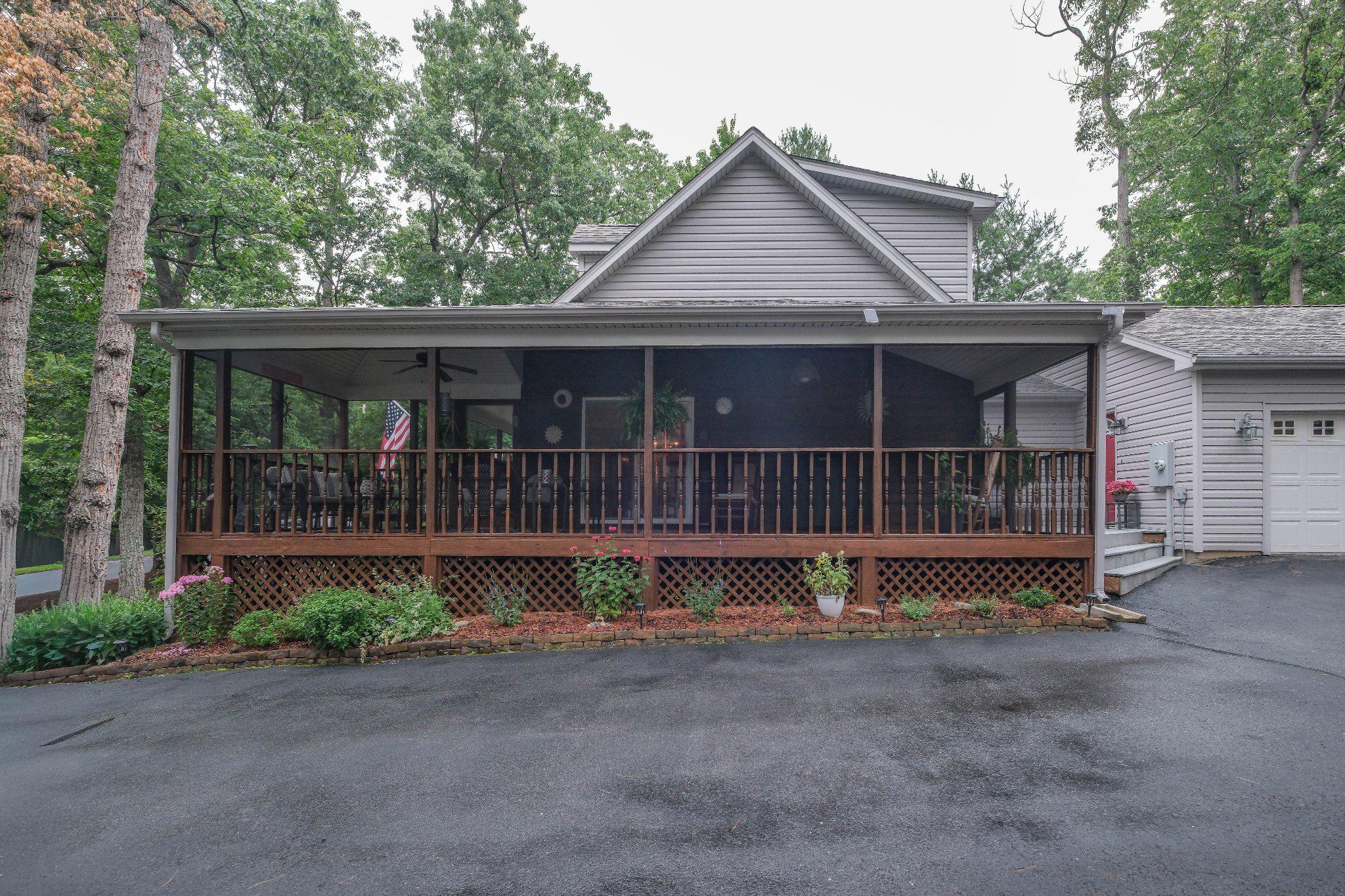 LAKE HOLIDAY ESTATES - Residential