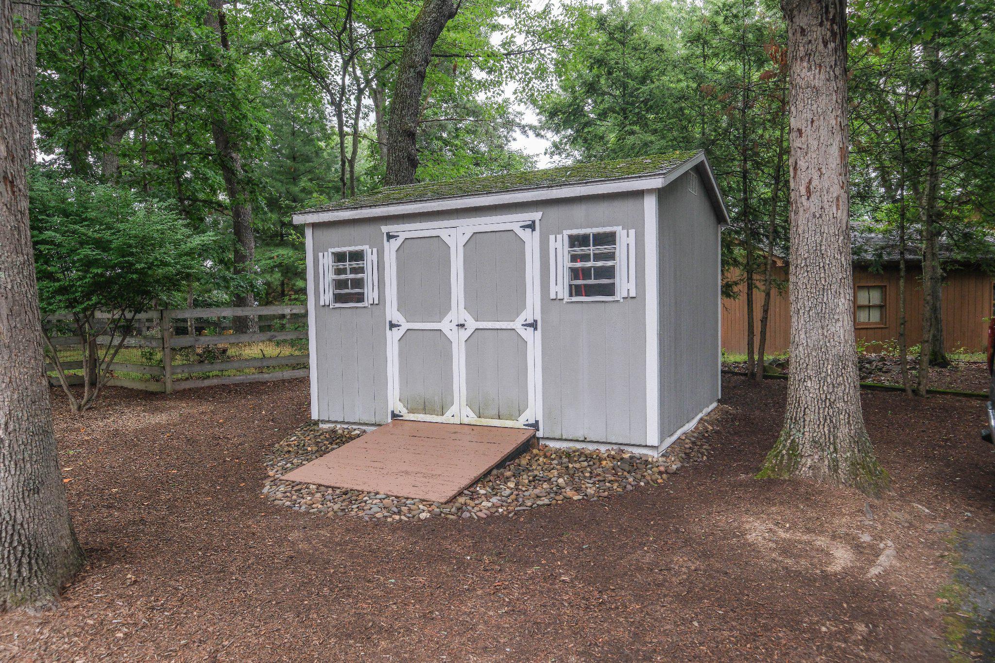 LAKE HOLIDAY ESTATES - Residential