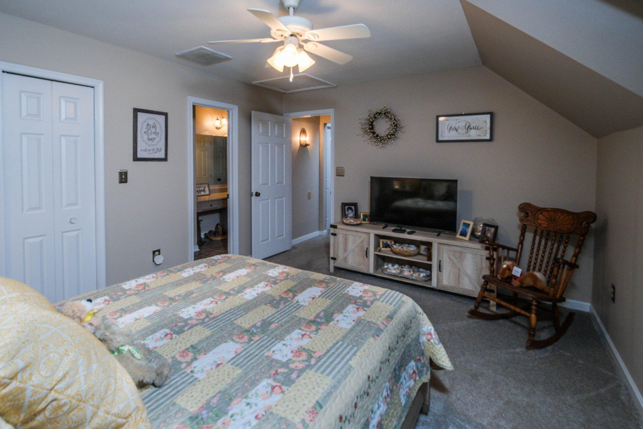 LAKE HOLIDAY ESTATES - Residential