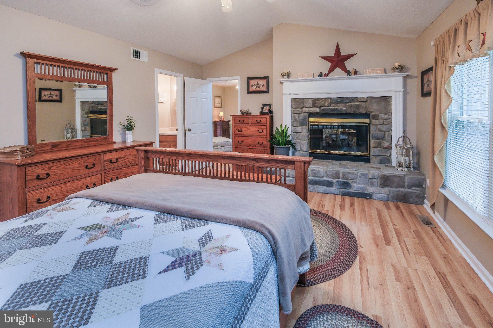 LAKE HOLIDAY ESTATES - Residential