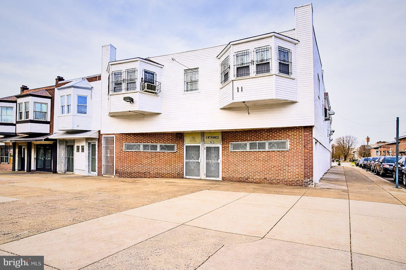 SELLER FINANCING AVAILABLE — The property offers an active rental license and is well-suited for continued income-producing operations. When fully occupied, the property has the potential to generate approximately $26,000 per month and $312,000 annually:

A unique value-add investment opportunity—book your showing today.