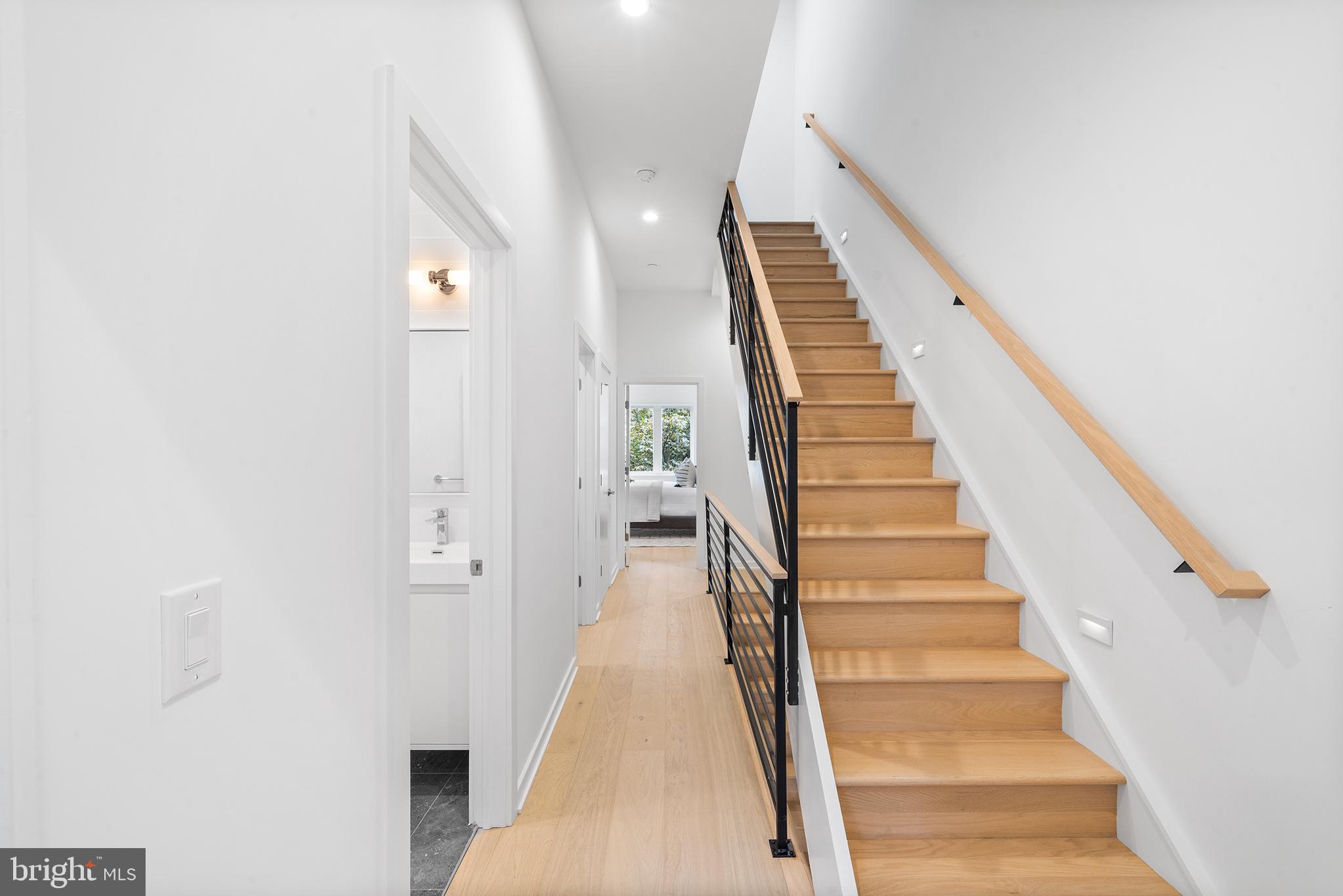 BELLA VISTA - Residential