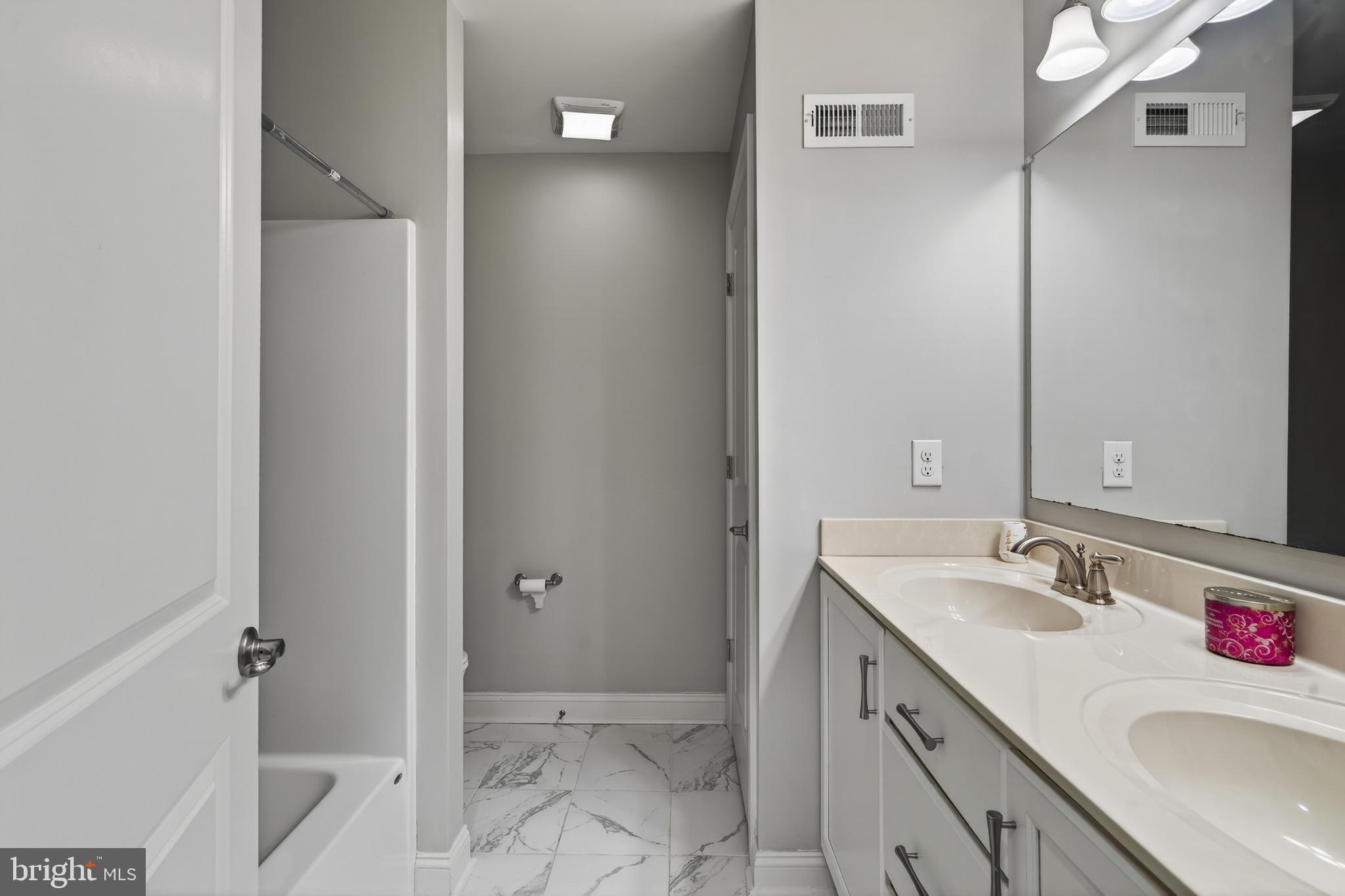 ROTHWELL ESTATES - Residential