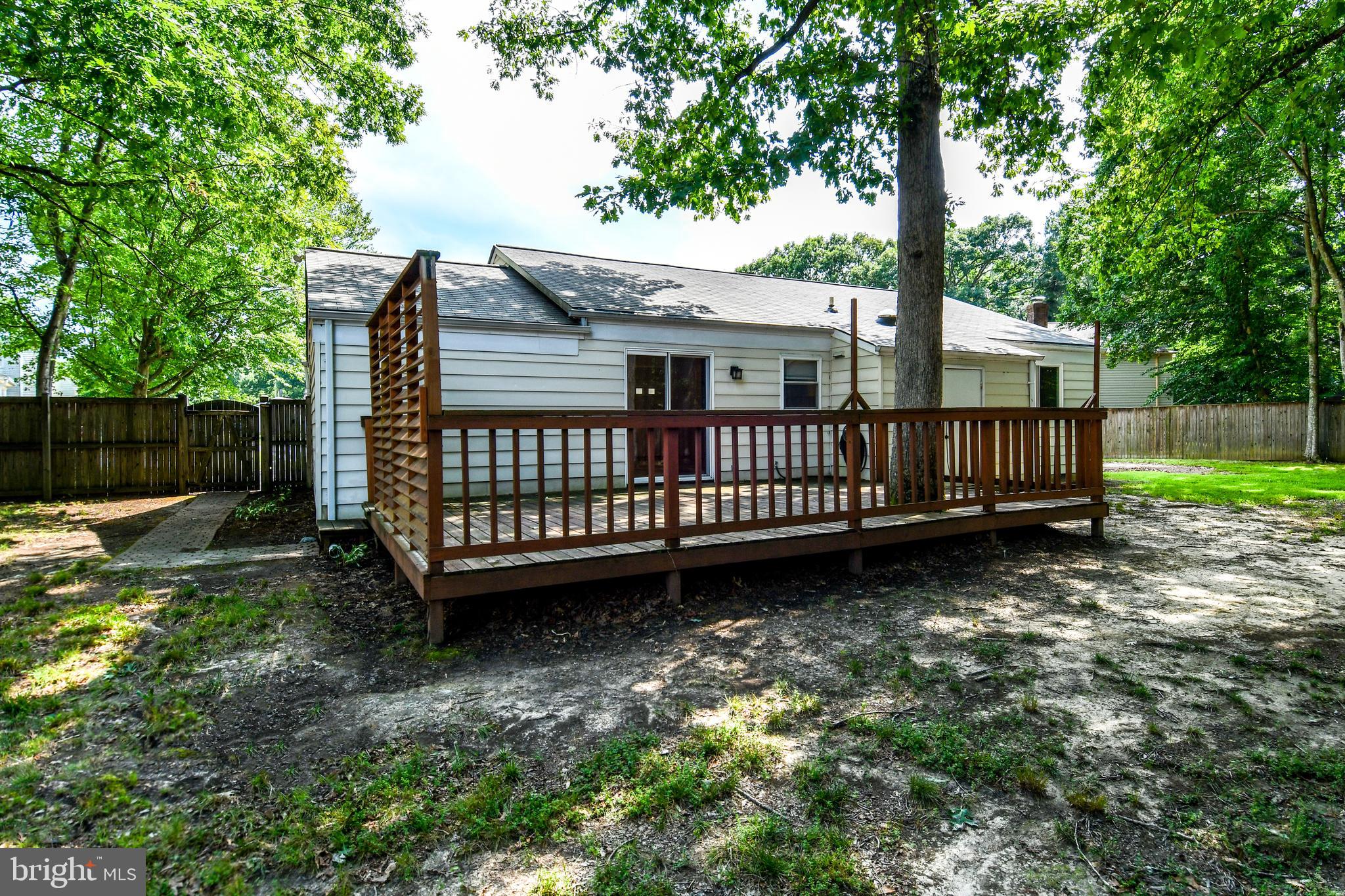 WHITE OAK VILLAGE - Residential