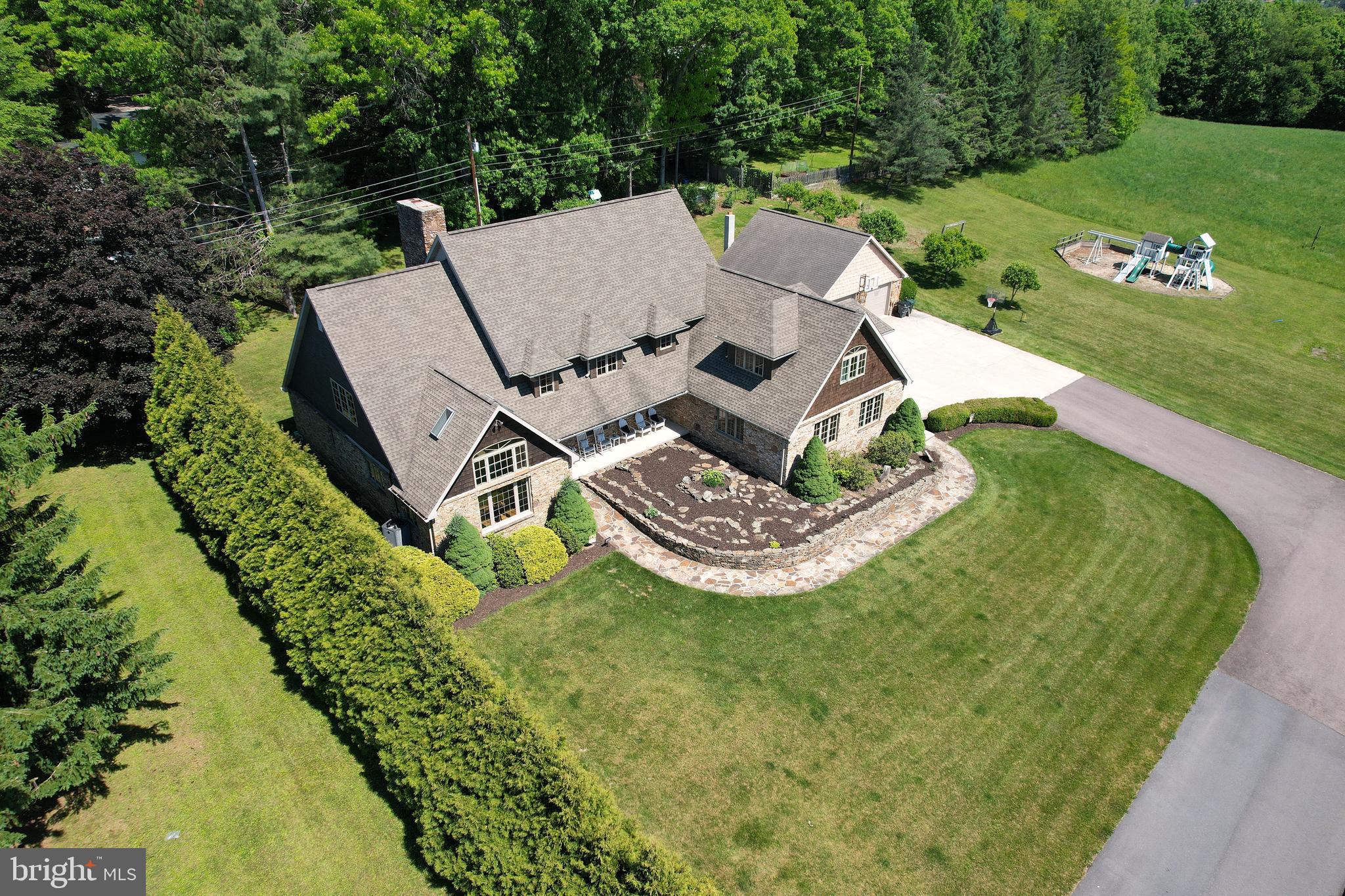 BRADDOCK ESTATES - Residential
