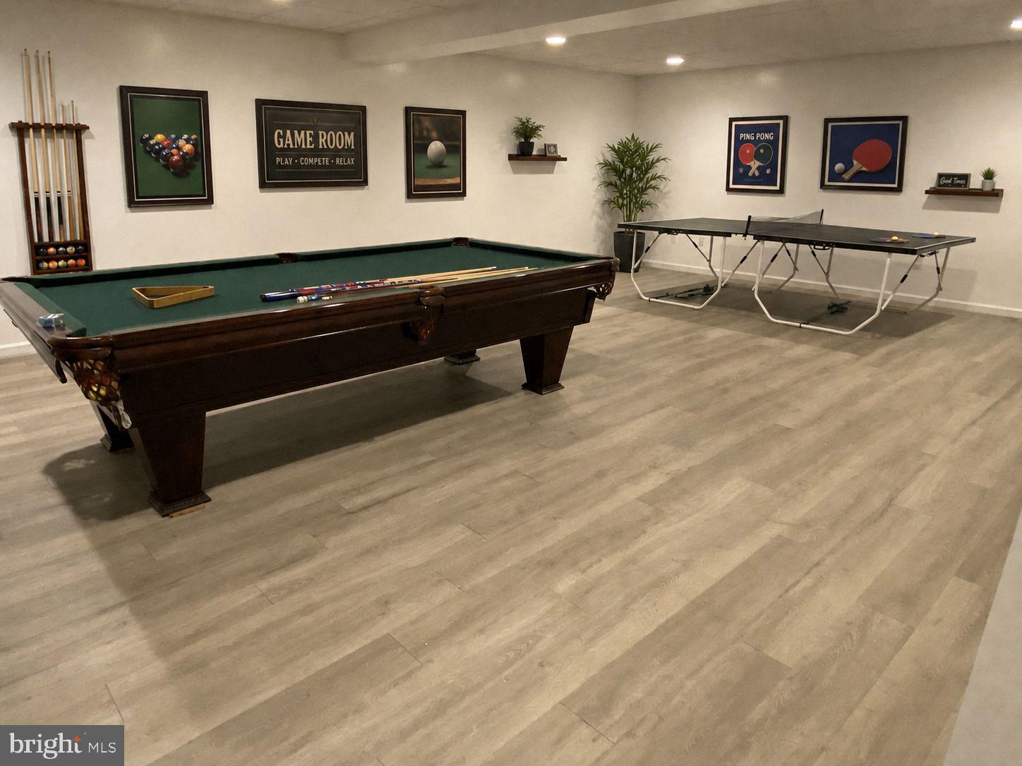BRADDOCK ESTATES - Residential