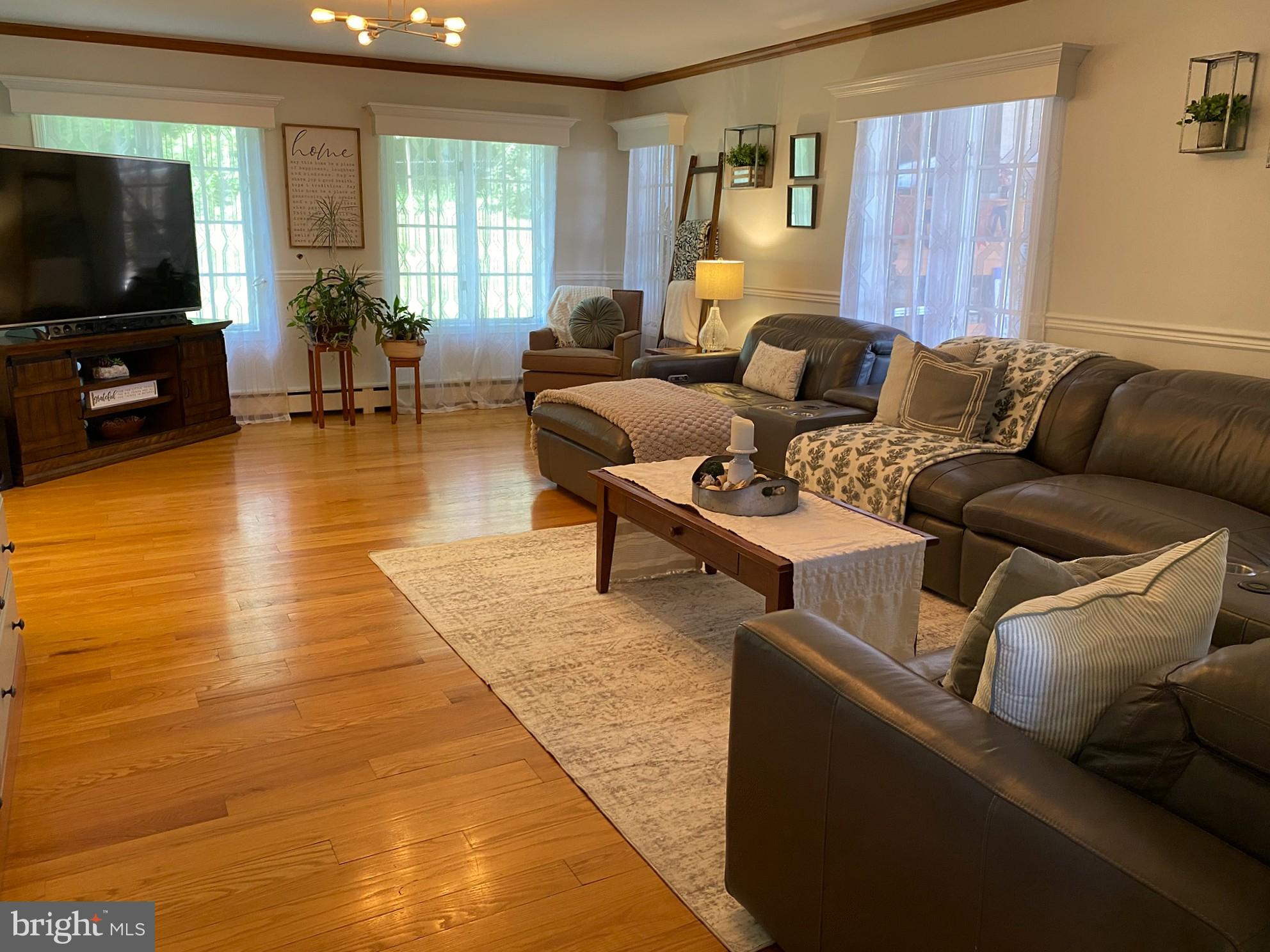 BRADDOCK ESTATES - Residential