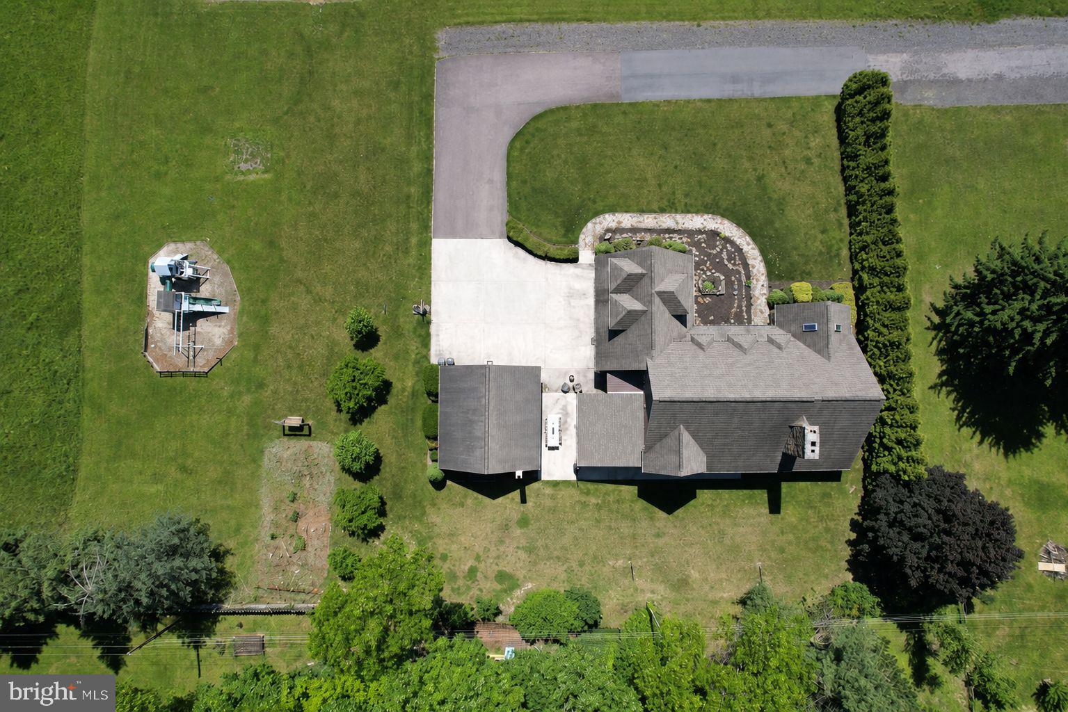 BRADDOCK ESTATES - Residential