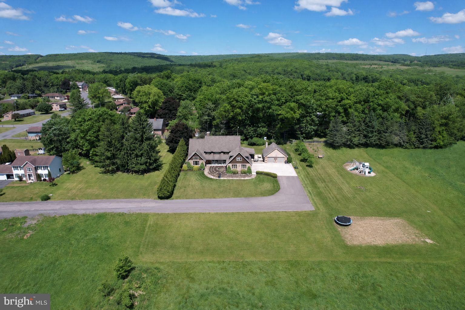 BRADDOCK ESTATES - Residential