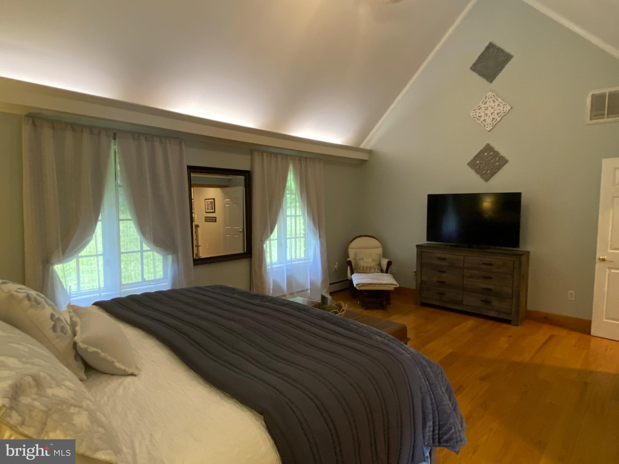 BRADDOCK ESTATES - Residential