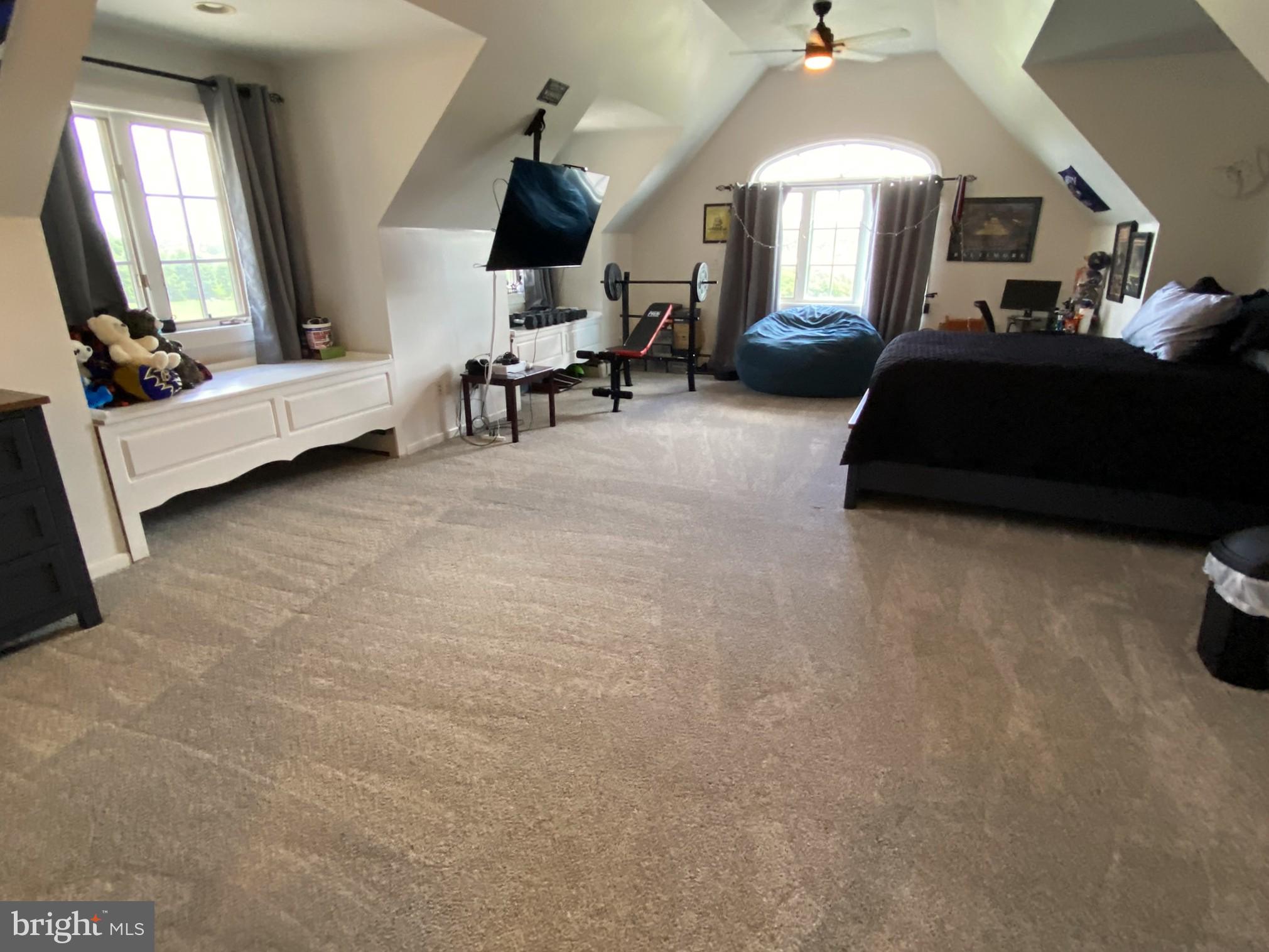 BRADDOCK ESTATES - Residential