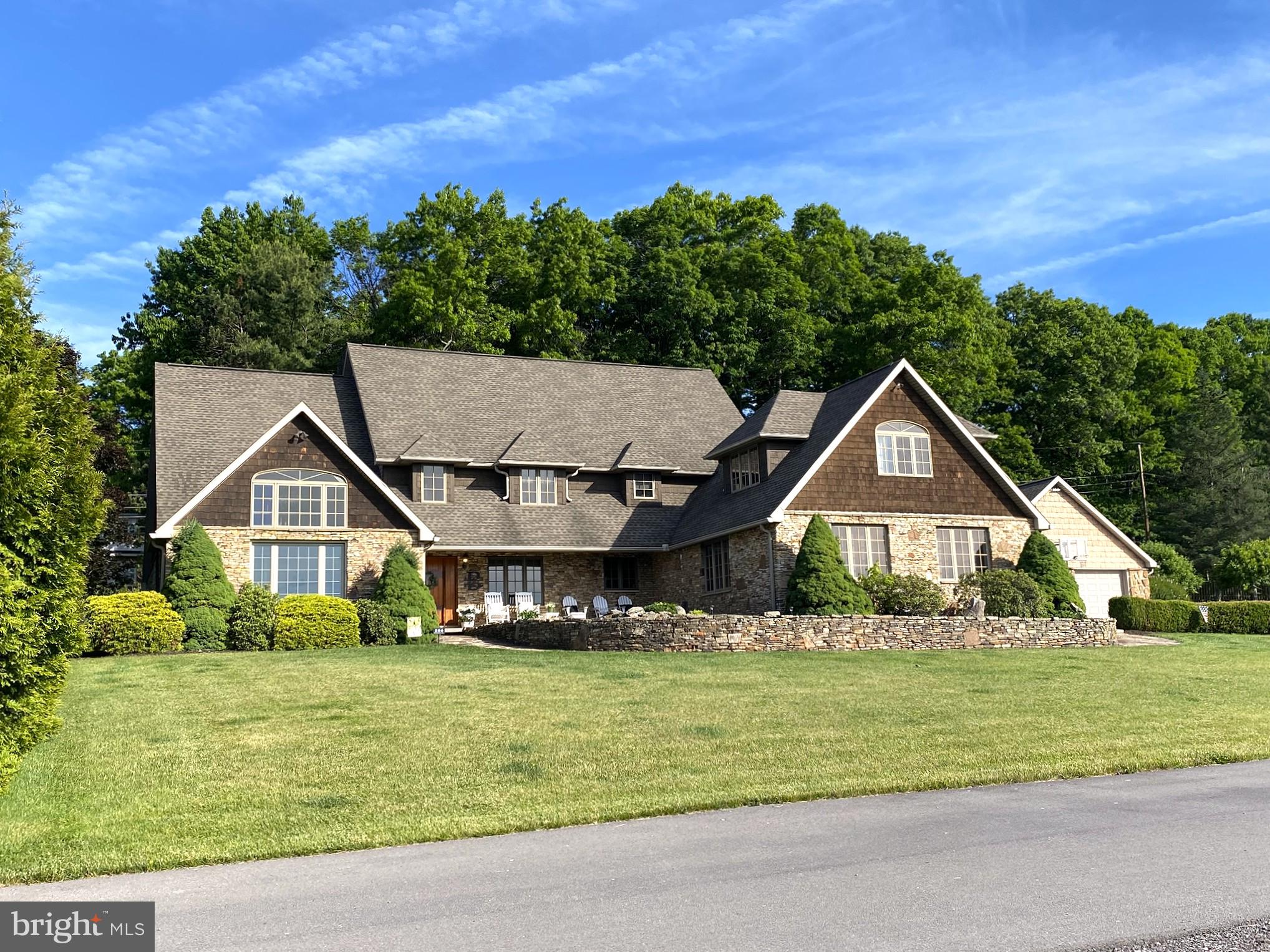 BRADDOCK ESTATES - Residential