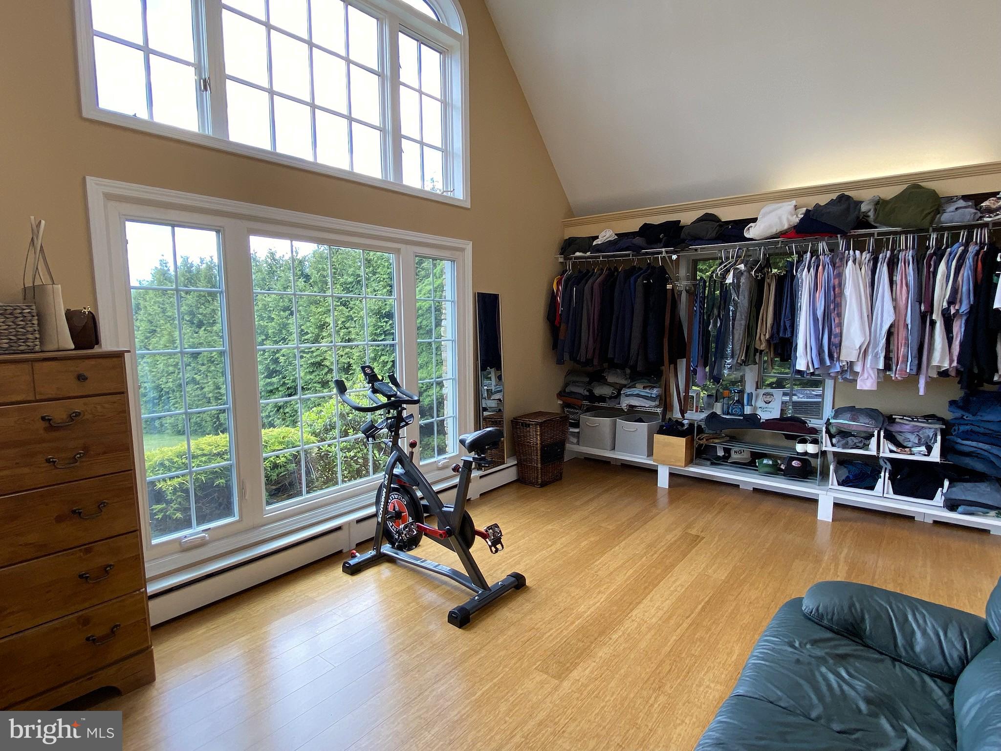 BRADDOCK ESTATES - Residential