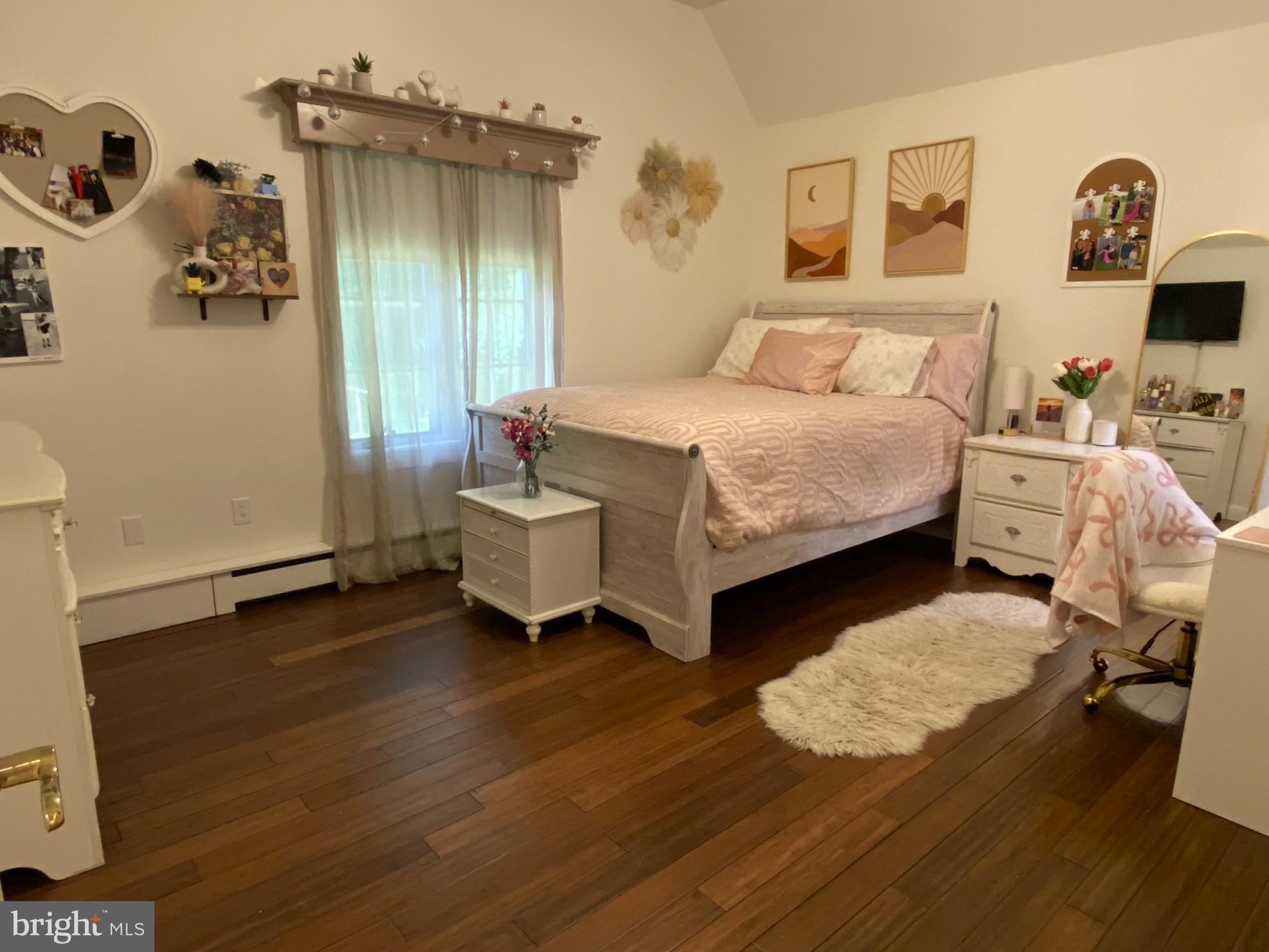 BRADDOCK ESTATES - Residential