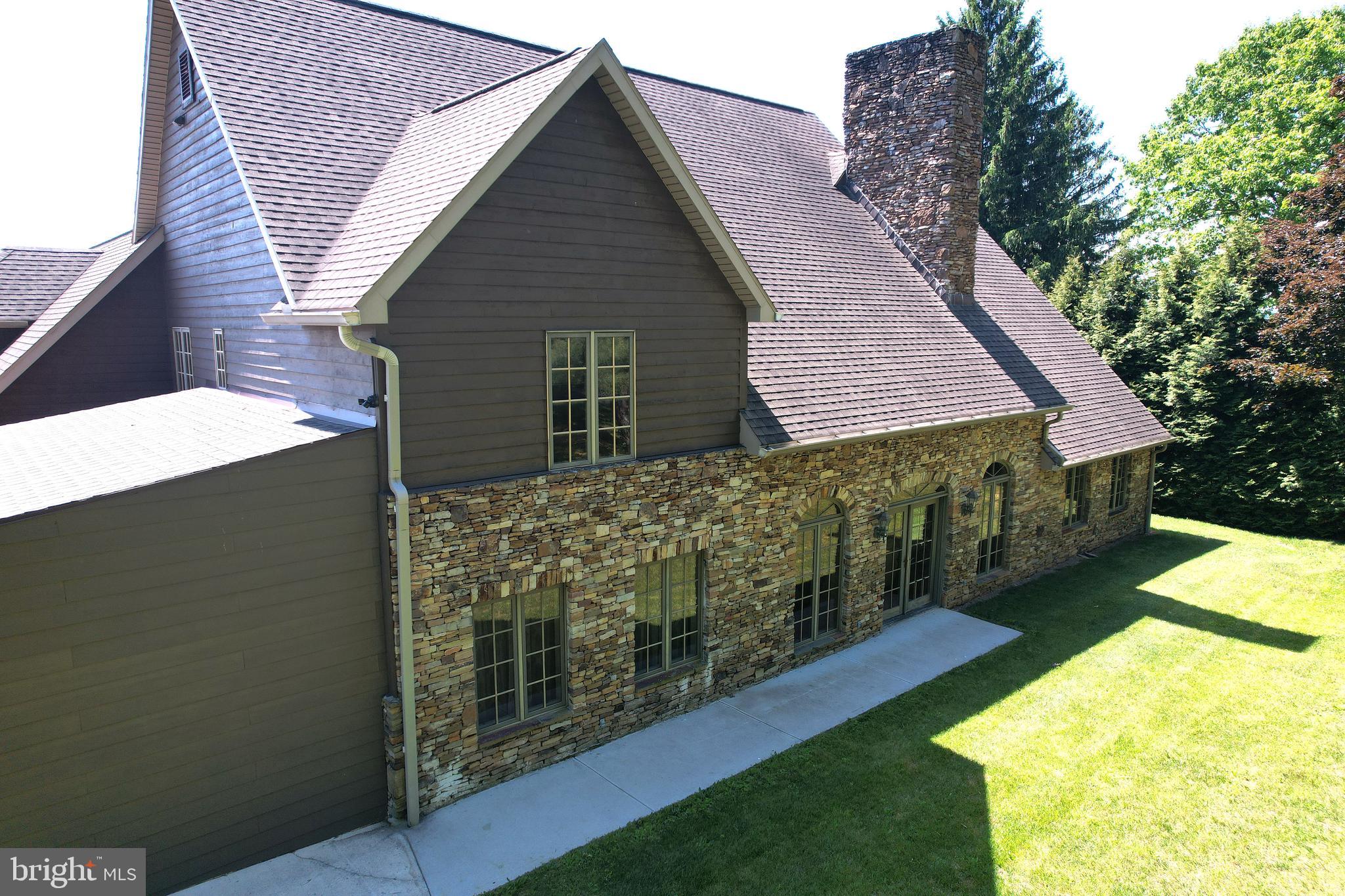 BRADDOCK ESTATES - Residential
