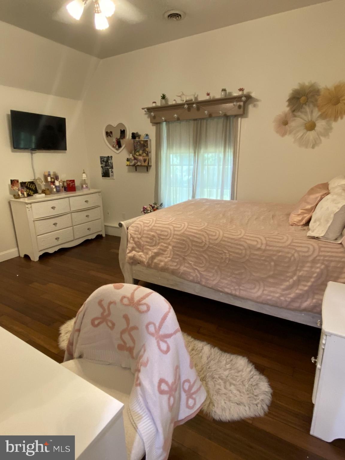 BRADDOCK ESTATES - Residential