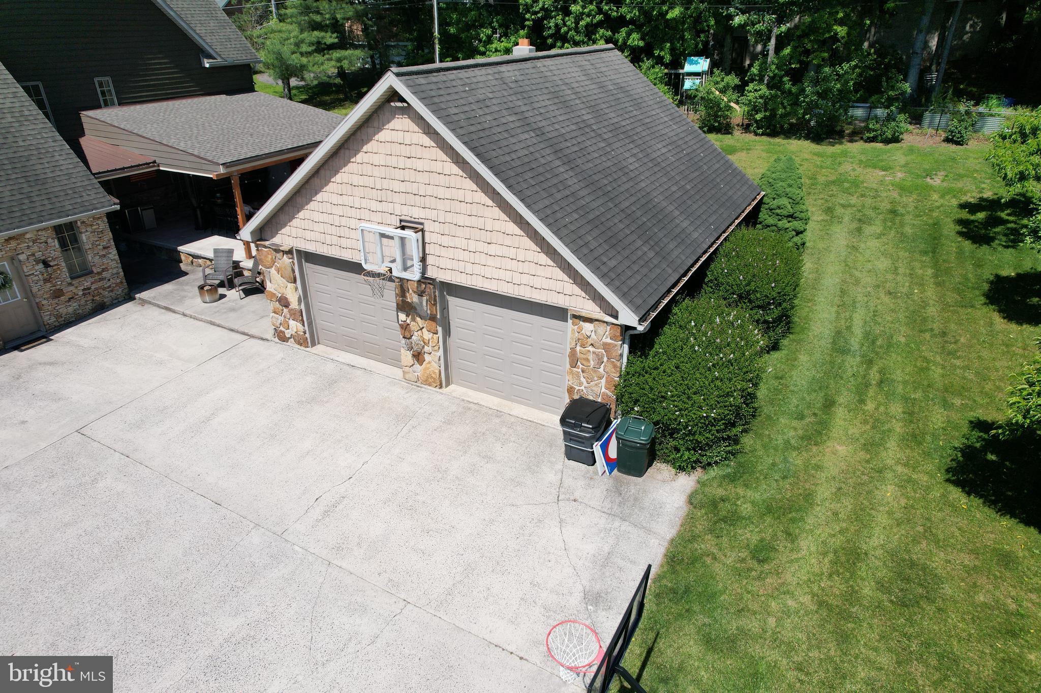 BRADDOCK ESTATES - Residential