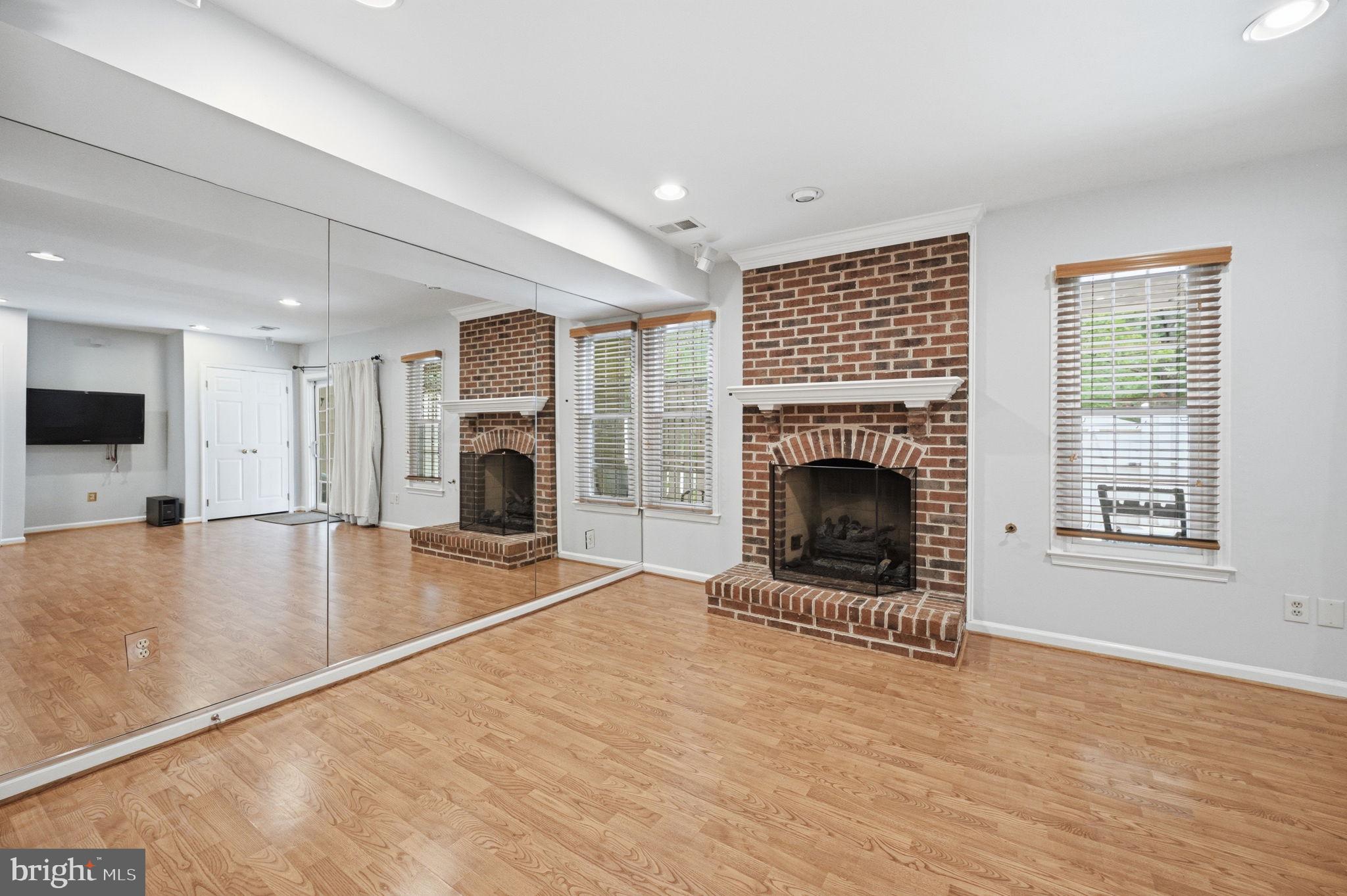 WYANT PROPERTY - Residential