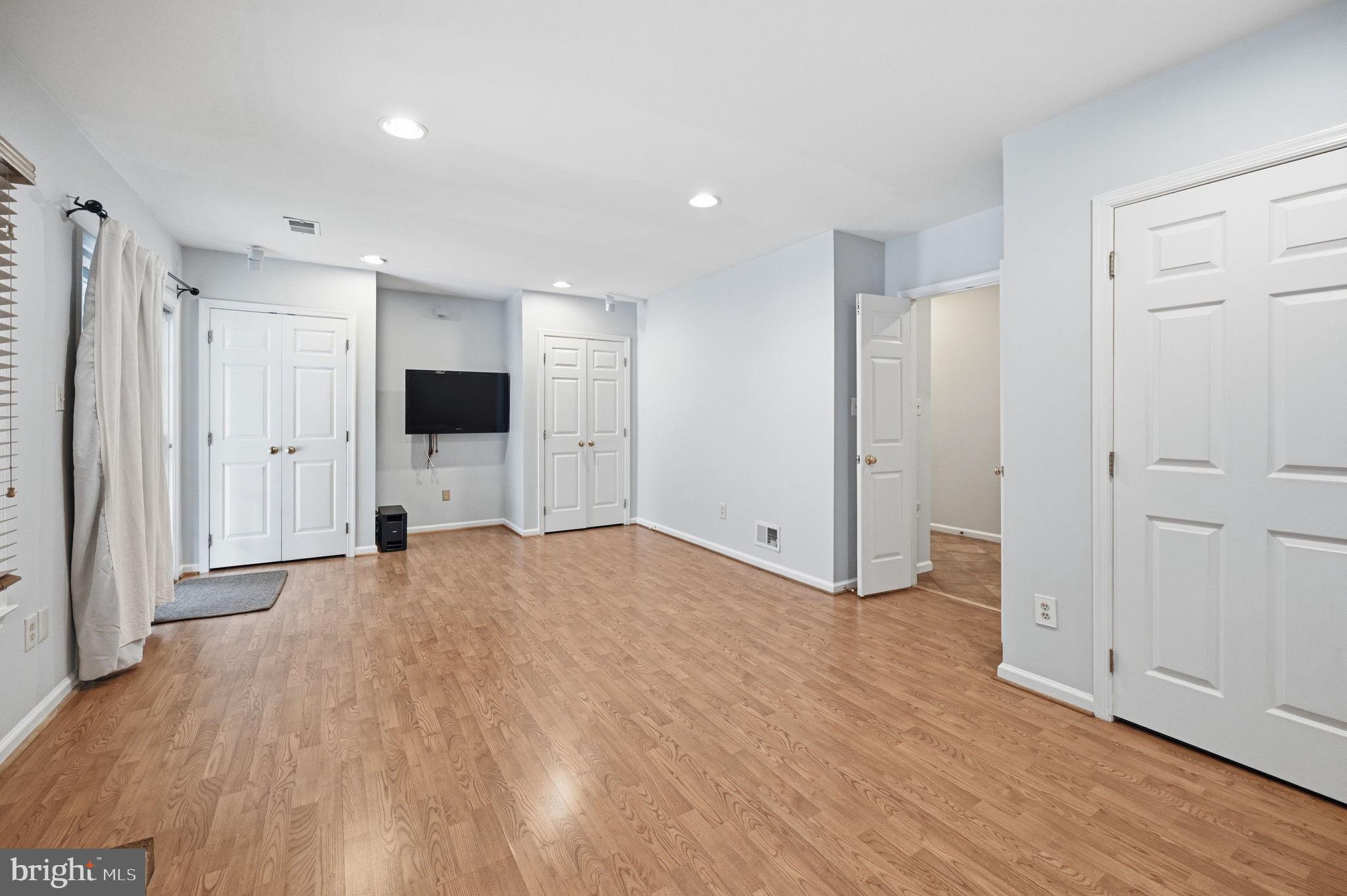 WYANT PROPERTY - Residential